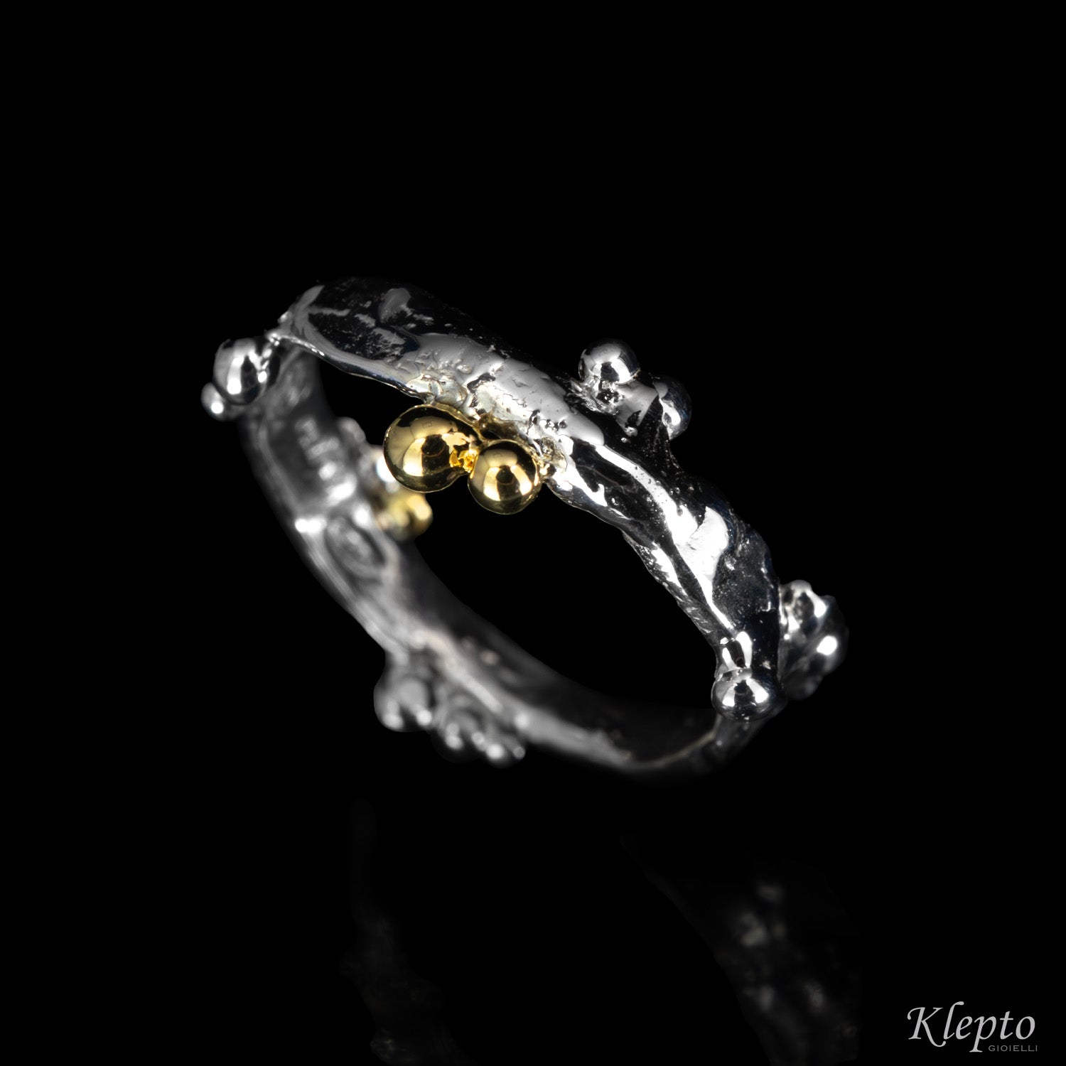 Anello in Argento Silnova® con dettagli in oro giallo