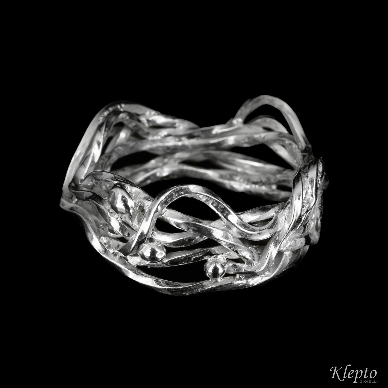 Anello in Argento Silnova® a filo intrecciato