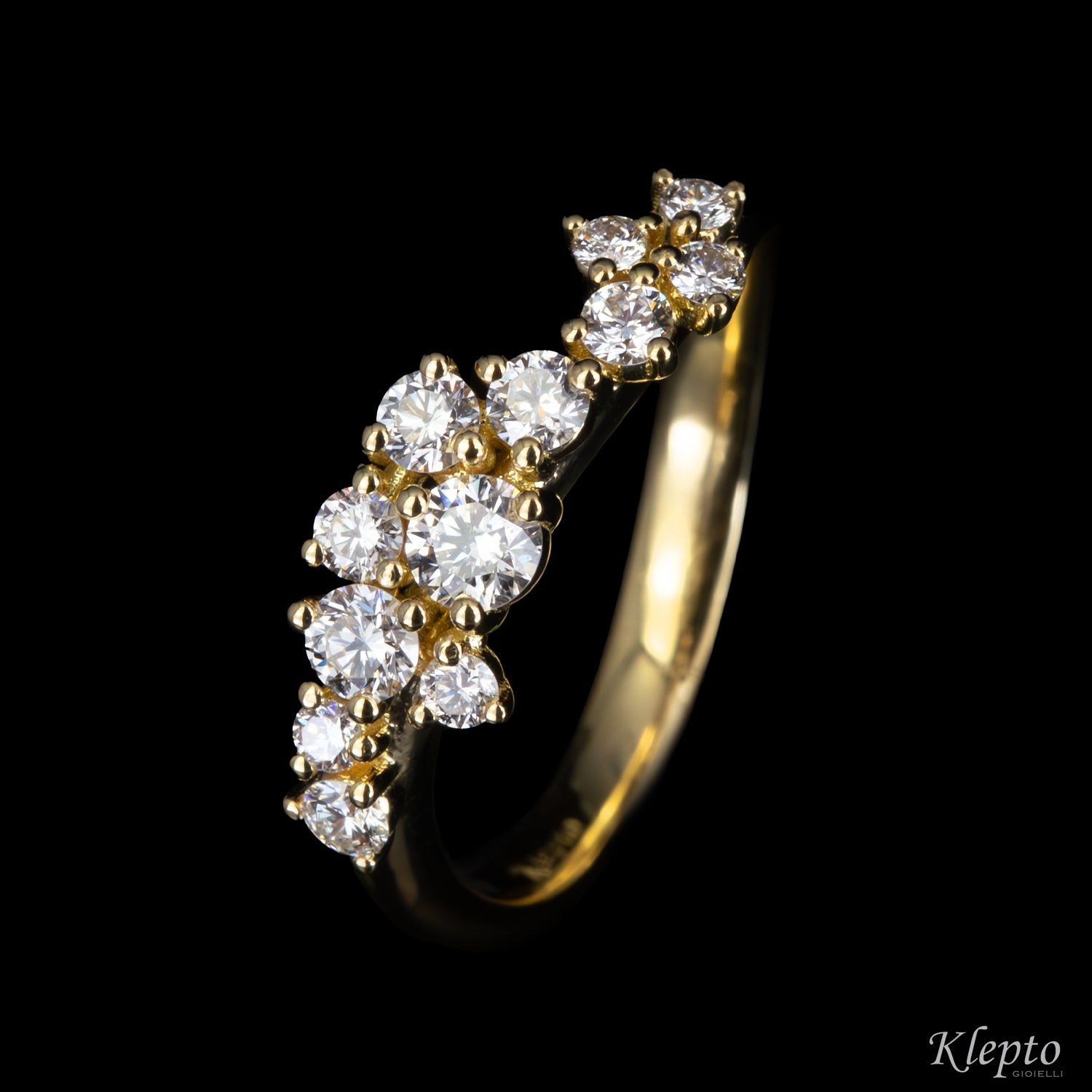 Anello classico by Klepto in oro con Diamanti