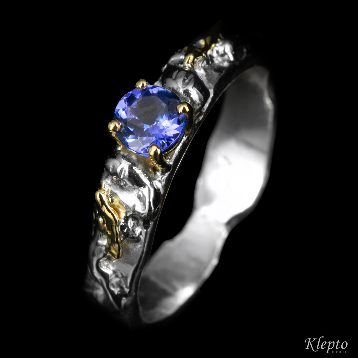 Anello in Argento Silnova® con pietre preziose e dettagli in oro giallo (grande)