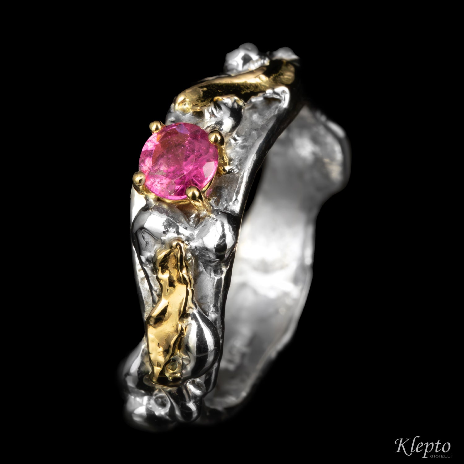 Anello in Argento Silnova® con pietre preziose e dettagli in oro giallo (grande)