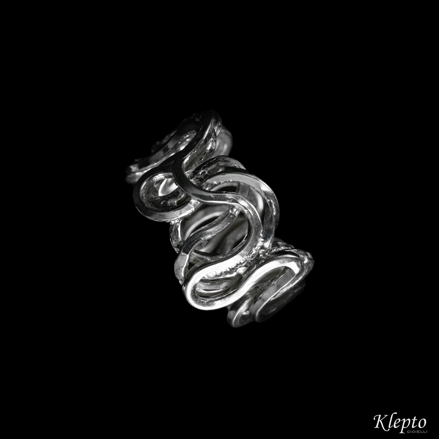Anello in Argento Silnova® a filo intrecciato