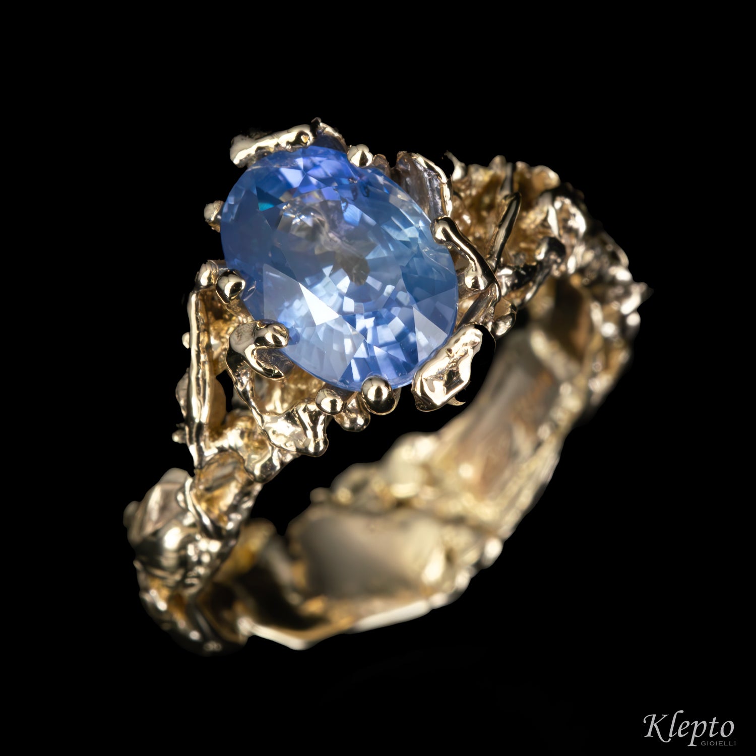 Anello in oro bianco naturale con Zaffiro blu