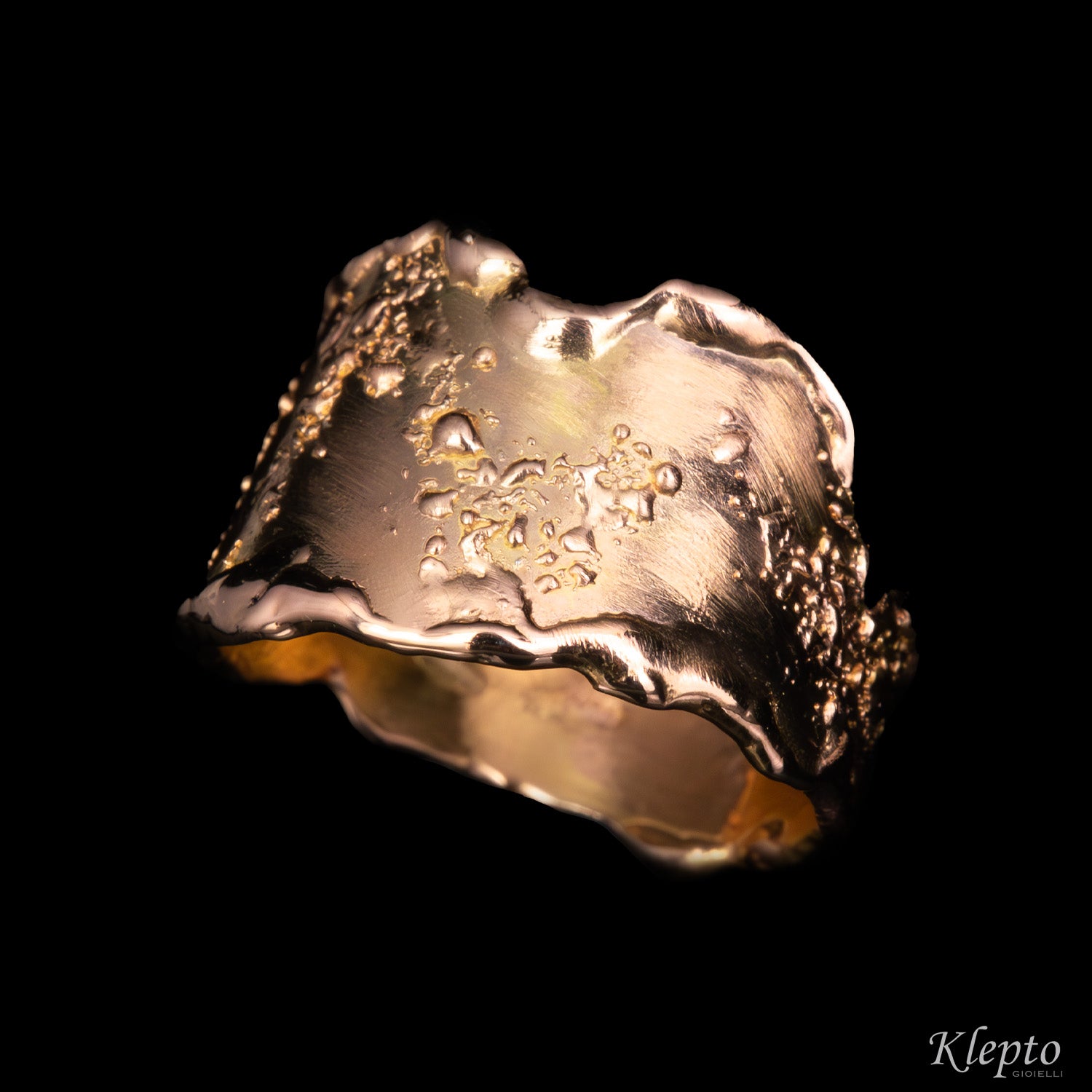 Anello in oro rosa "Materia"