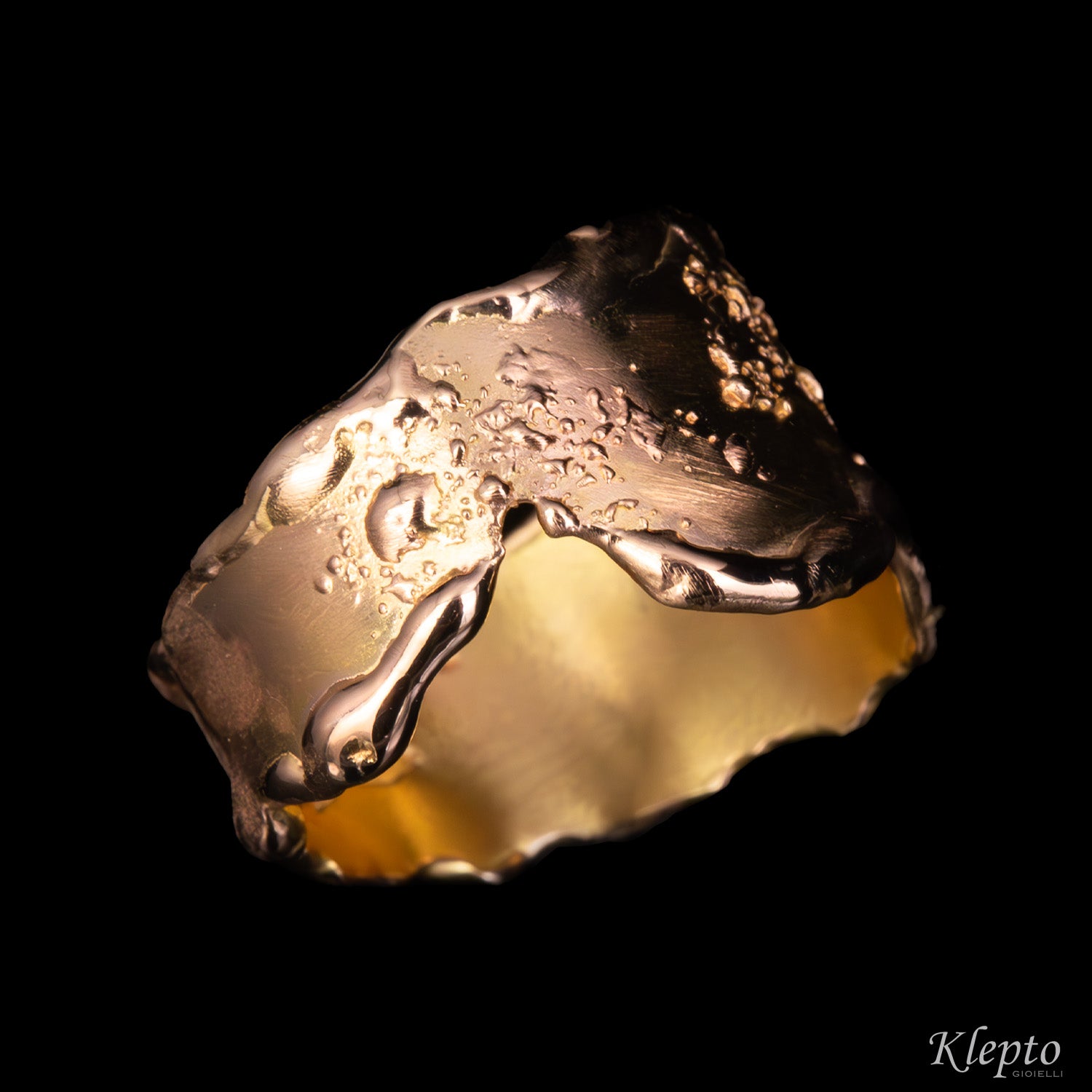 Anello in oro rosa "Materia"