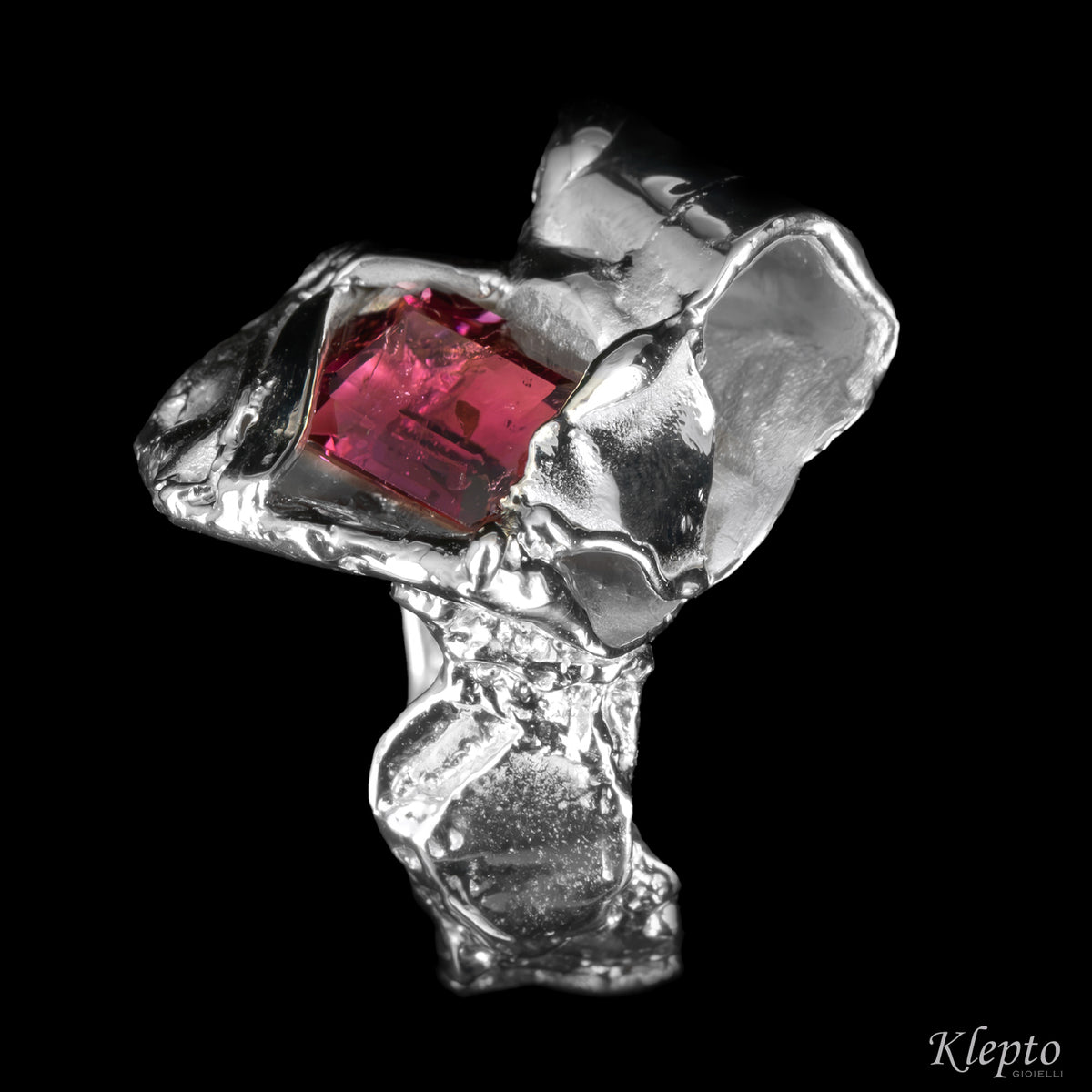 Anello in Argento Silnova® con Tormalina rosa
