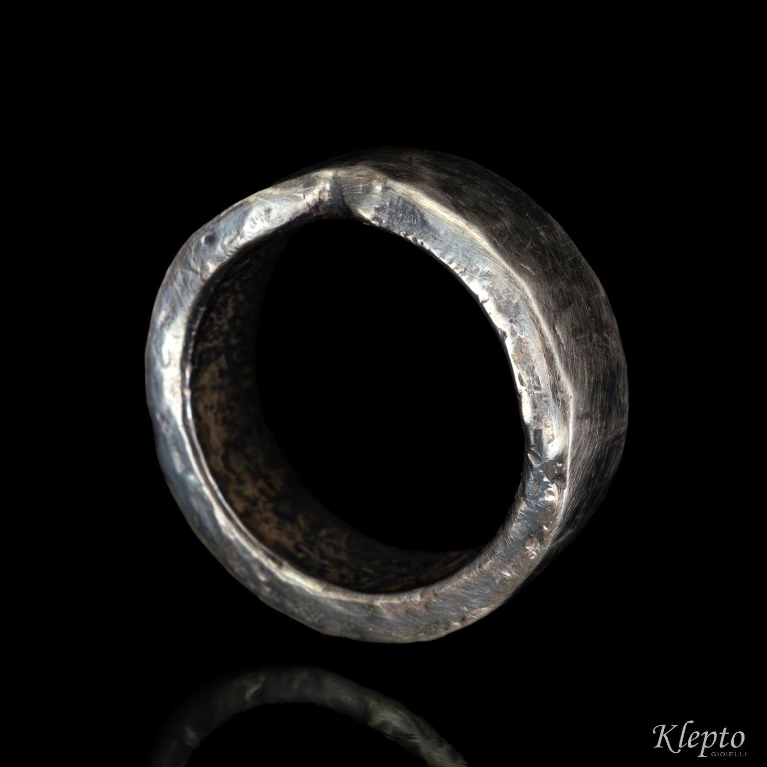 Anello in Argento Silnova® brunito