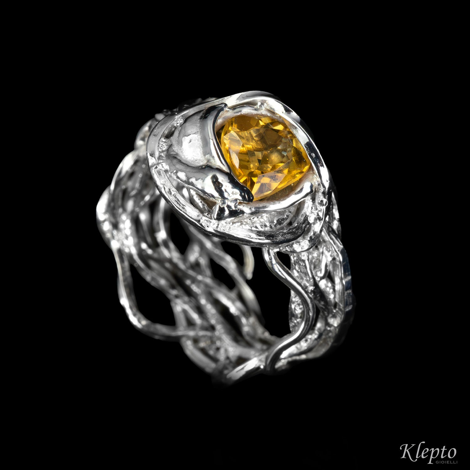 Anello in Argento Silnova® a filo intrecciato con Citrino