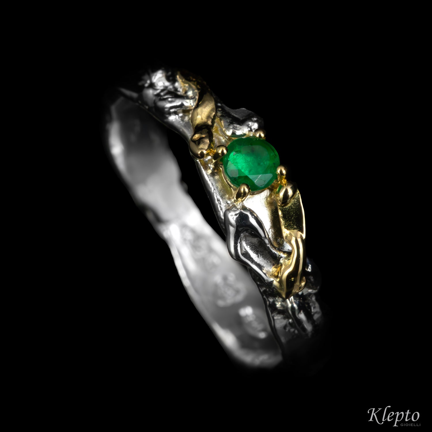 Anello in Argento Silnova® con dettagli in oro giallo e pietre preziose