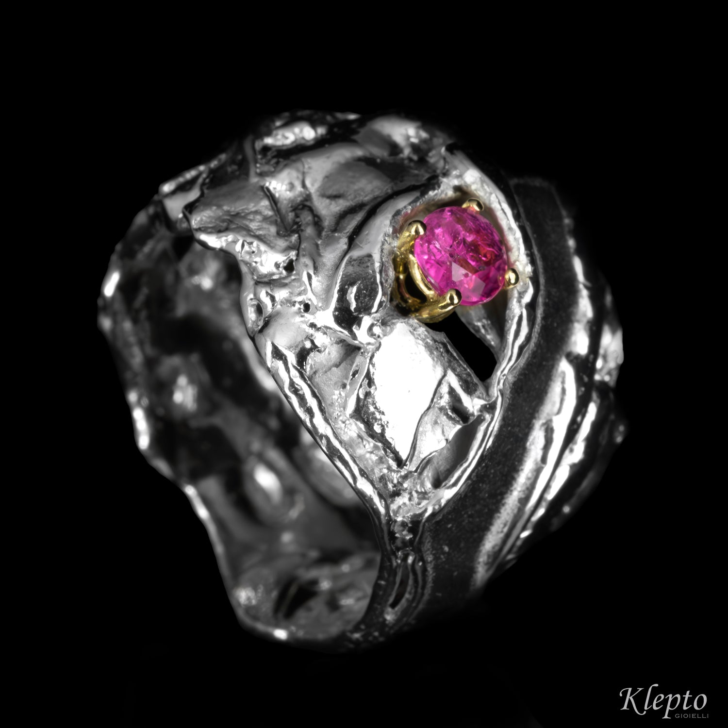 Anello in Argento Silnova® con Tormalina rosa e dettagli in oro giallo