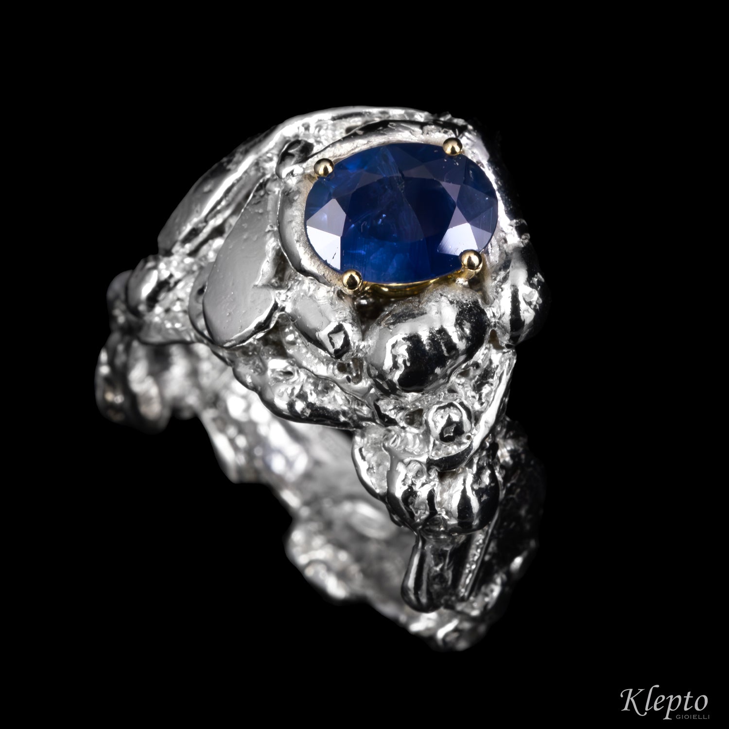 Anello in Argento Silnova con Zaffiro blu