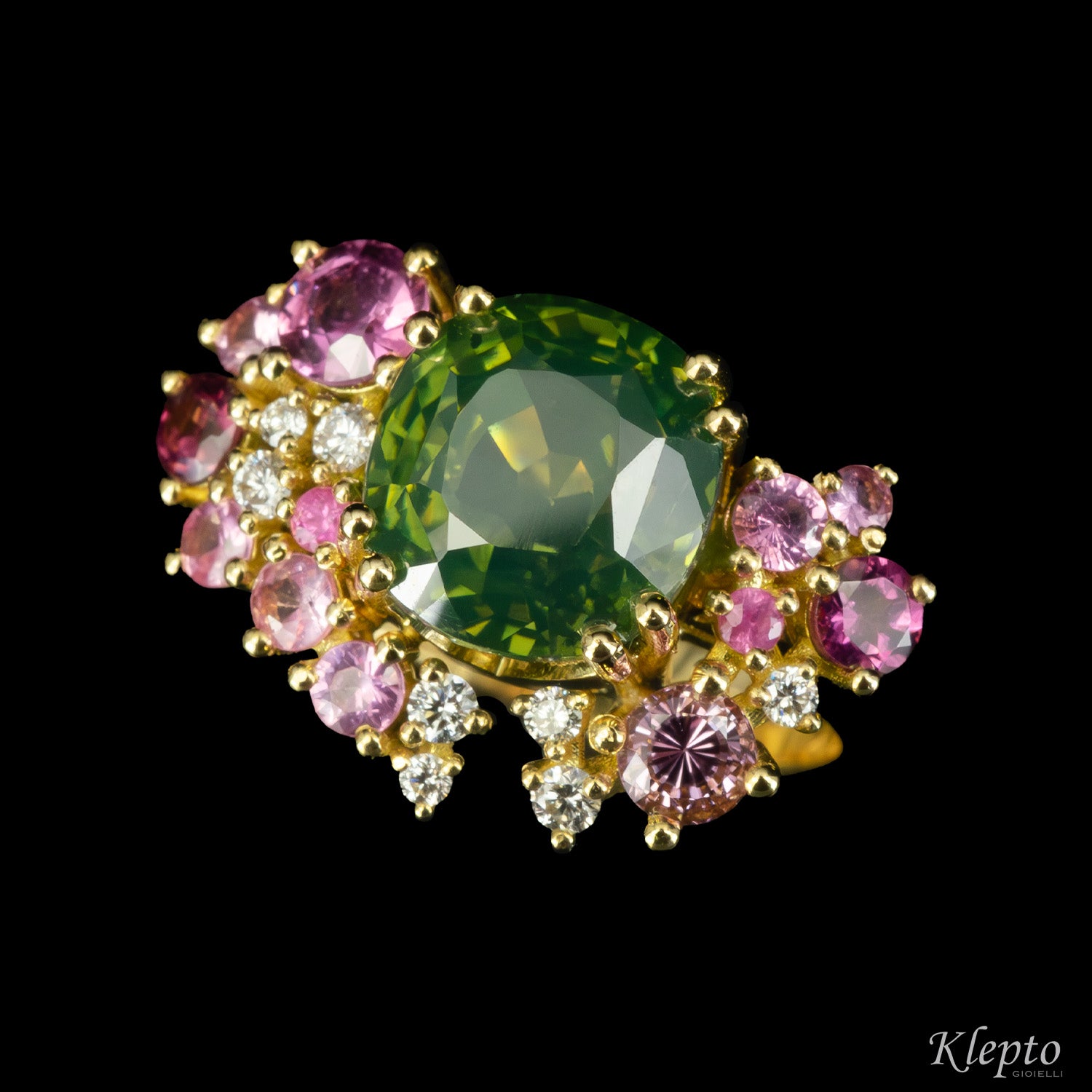 Anello classico by Klepto in oro giallo con Zircone verde naturale, Zaffiri rosa, Rodoliti e Diamanti
