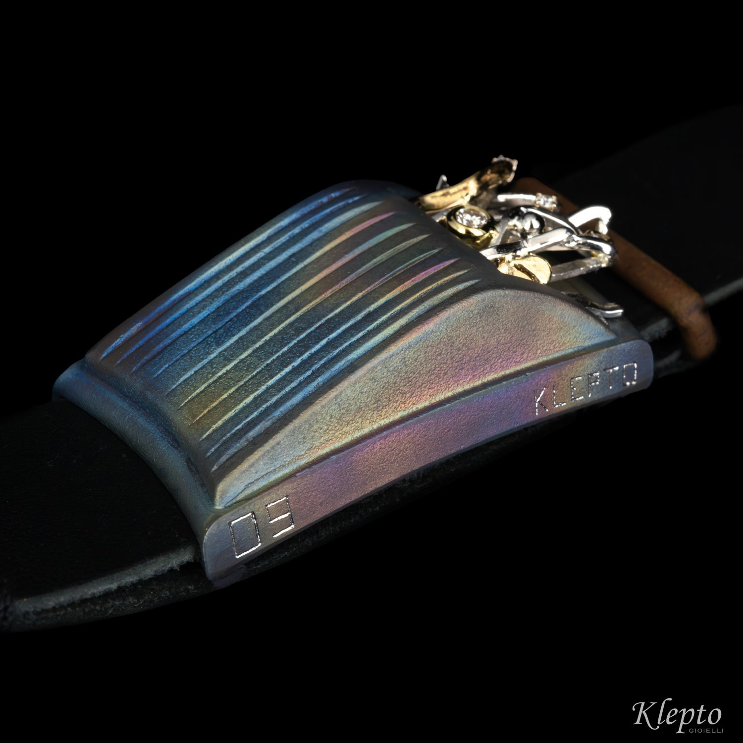 Bracciale in Titanio "Nostromo" con Diamanti, dettagli in oro giallo e Argento Silnova®