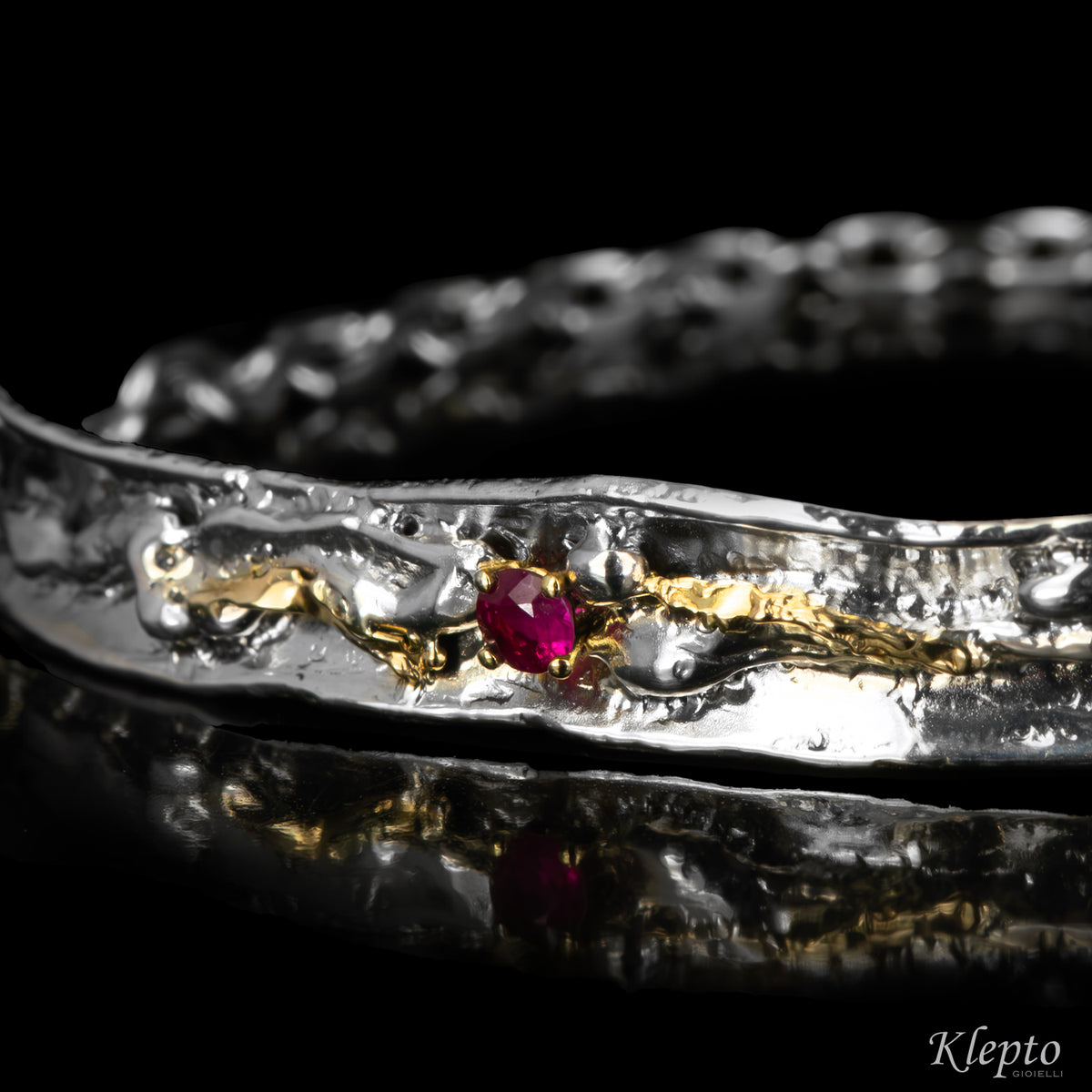Bracciale in Argento Silnova® con Rubino e dettagli in oro giallo