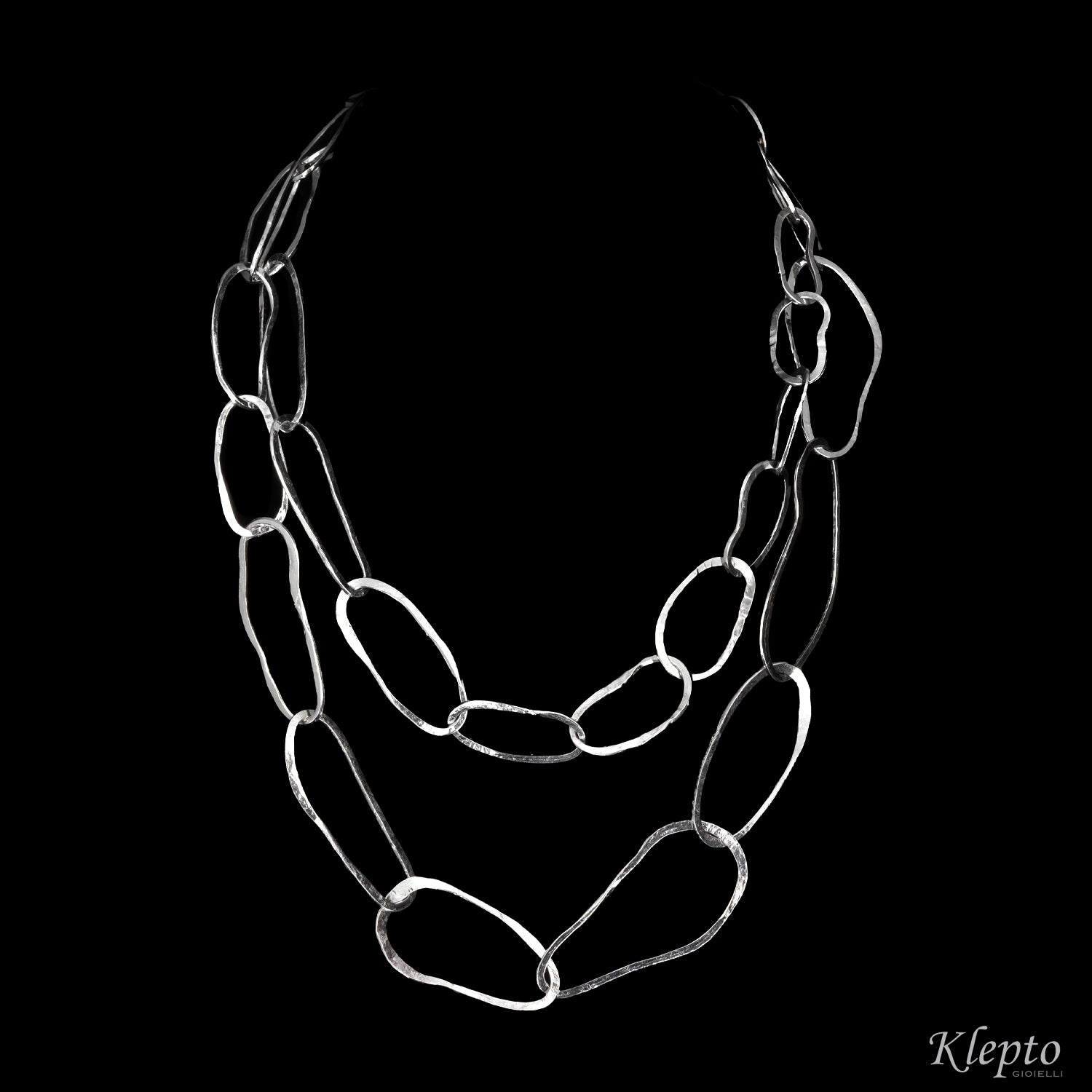 Collana in Argento Silnova® ad anelli ovali martellati