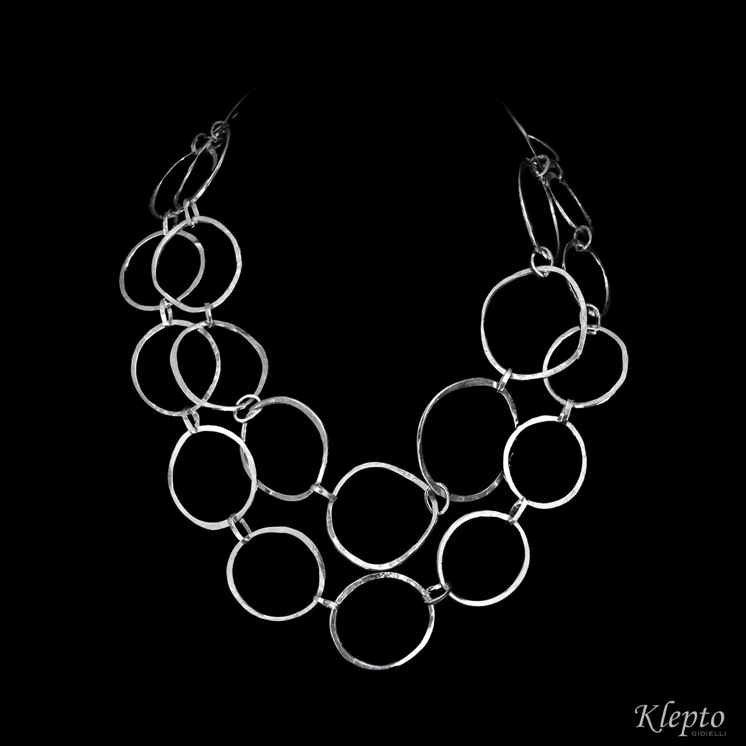 Collana in Argento Silnova® ad tondi martellati