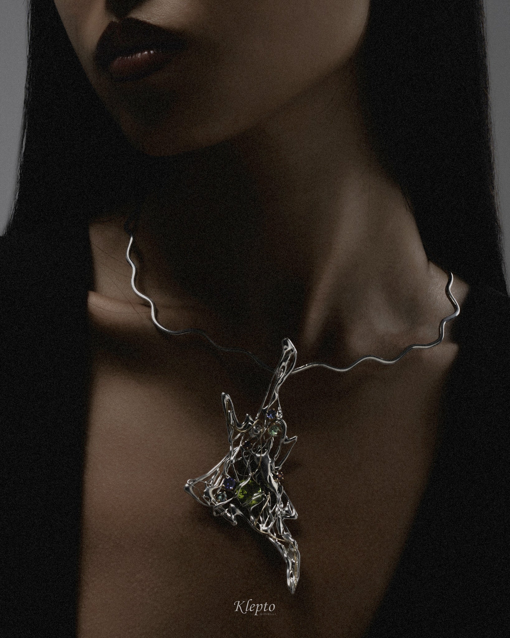 Collier in Argento Silnova® con pietre preziose e dettagli in oro giallo
