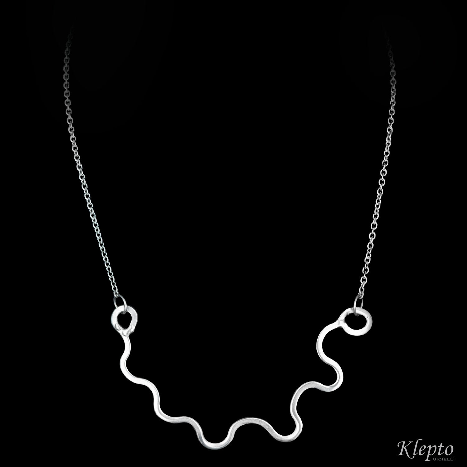 Collana in Argento Silnova® a filo ondulato