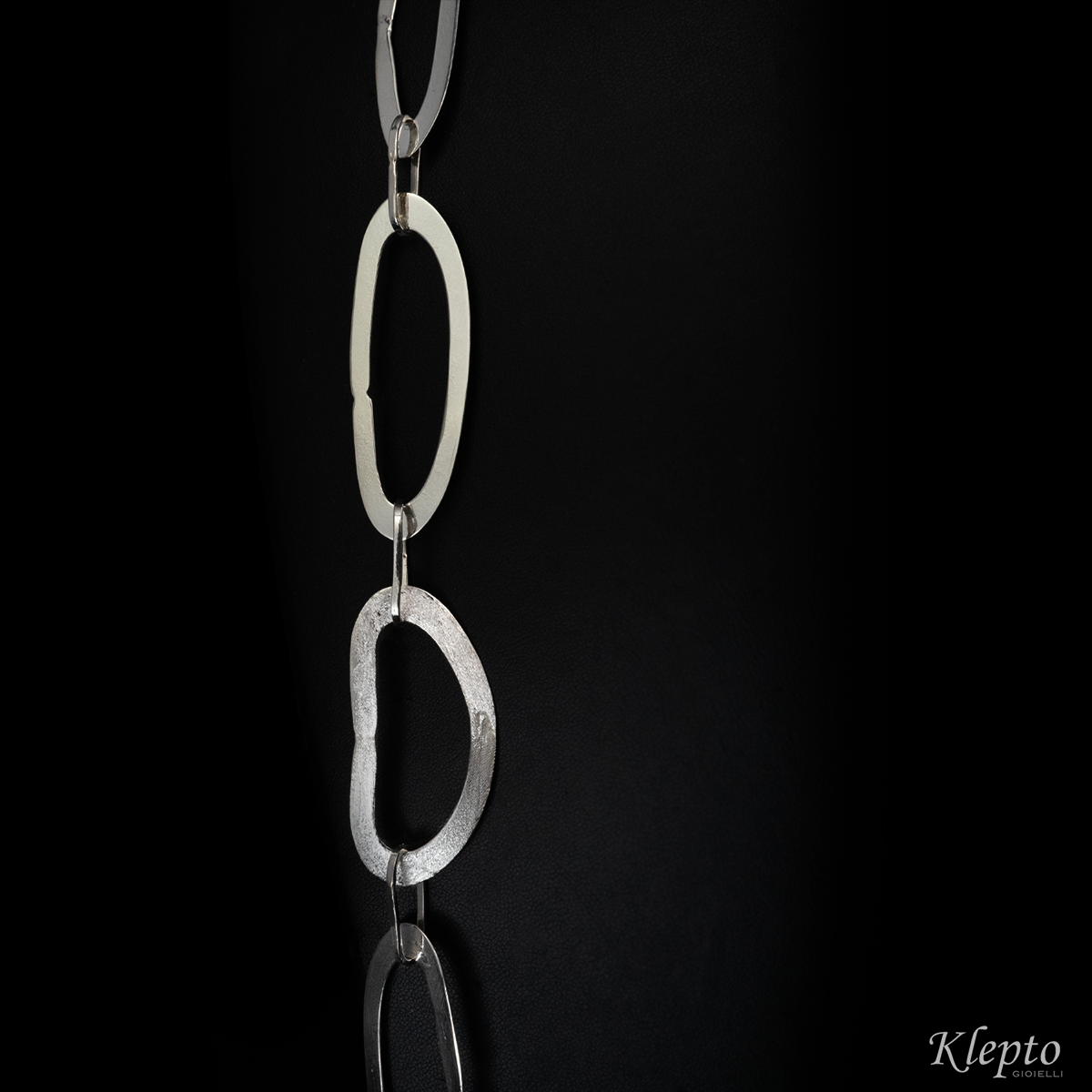 Collana in Argento Silnova® ad anelli ovali