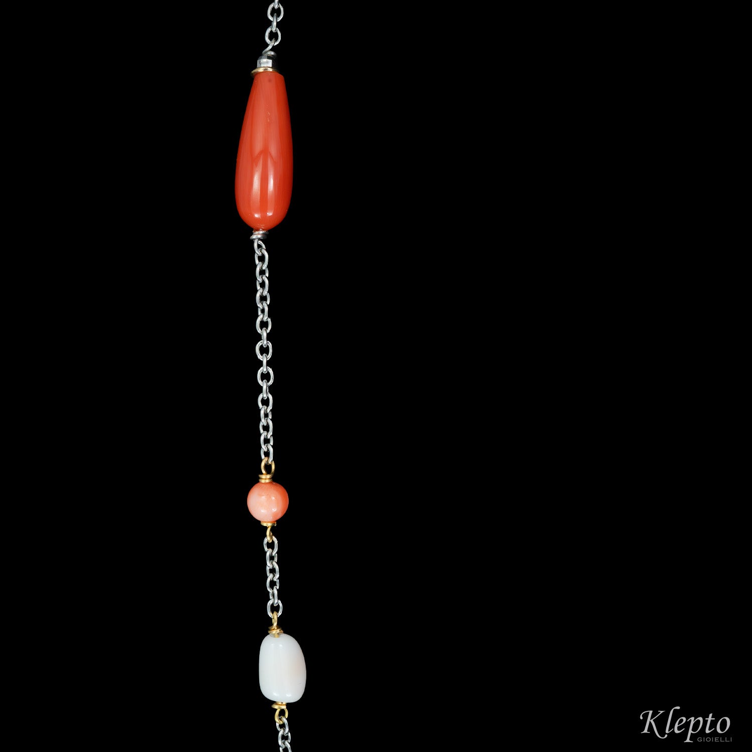 Collana in oro bianco e oro rosa "Chanel" con Corallo