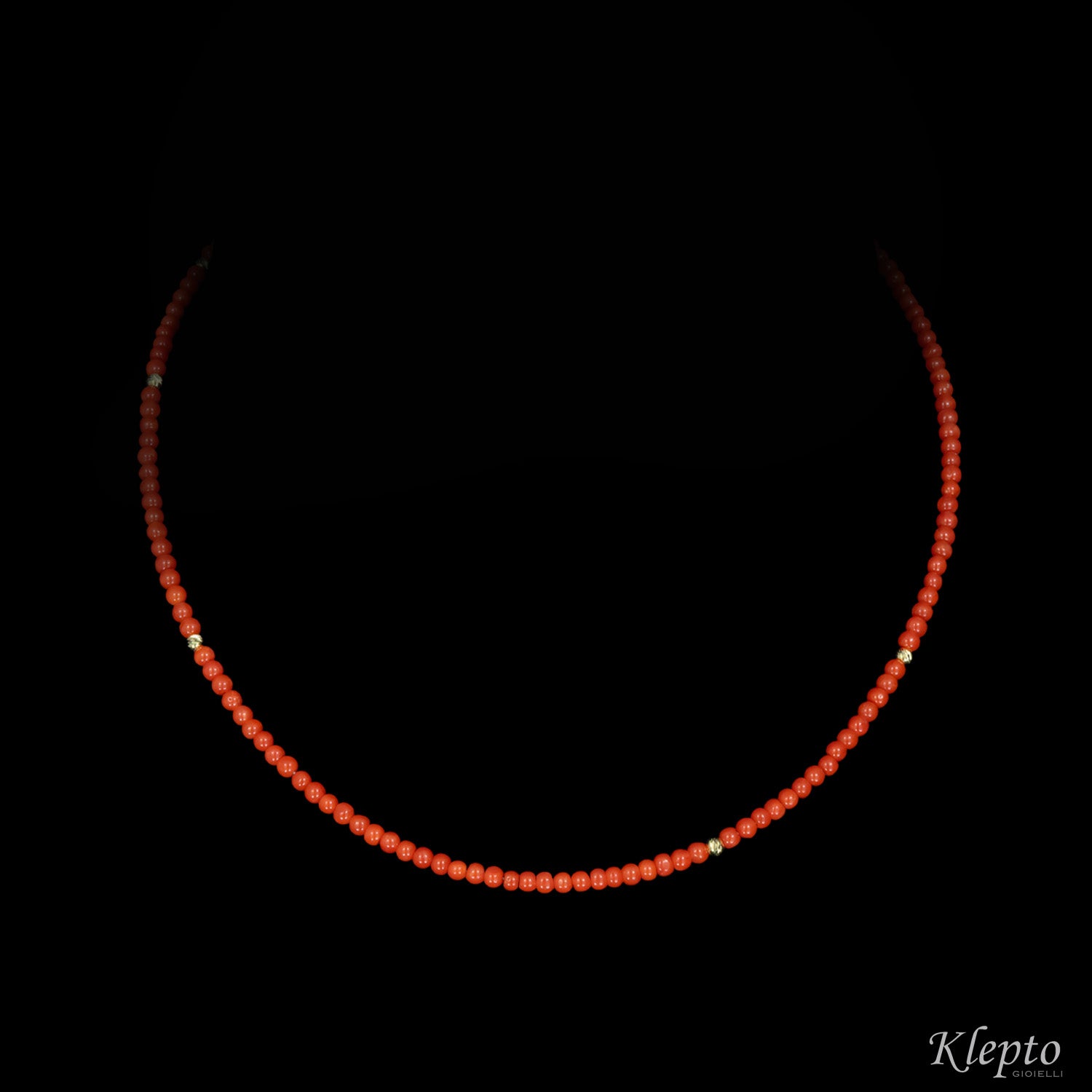 Collana in oro giallo corta con Corallo