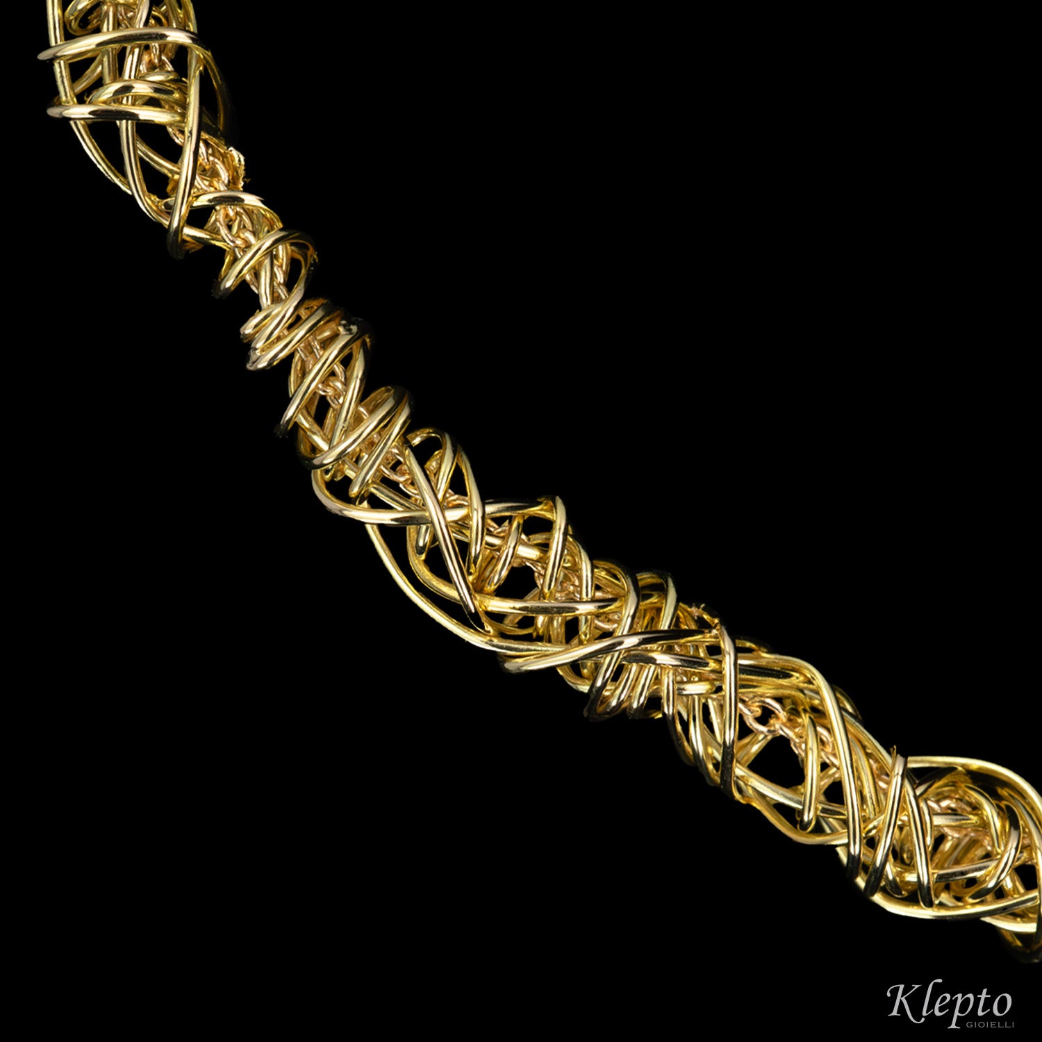 Collier in oro giallo a filo