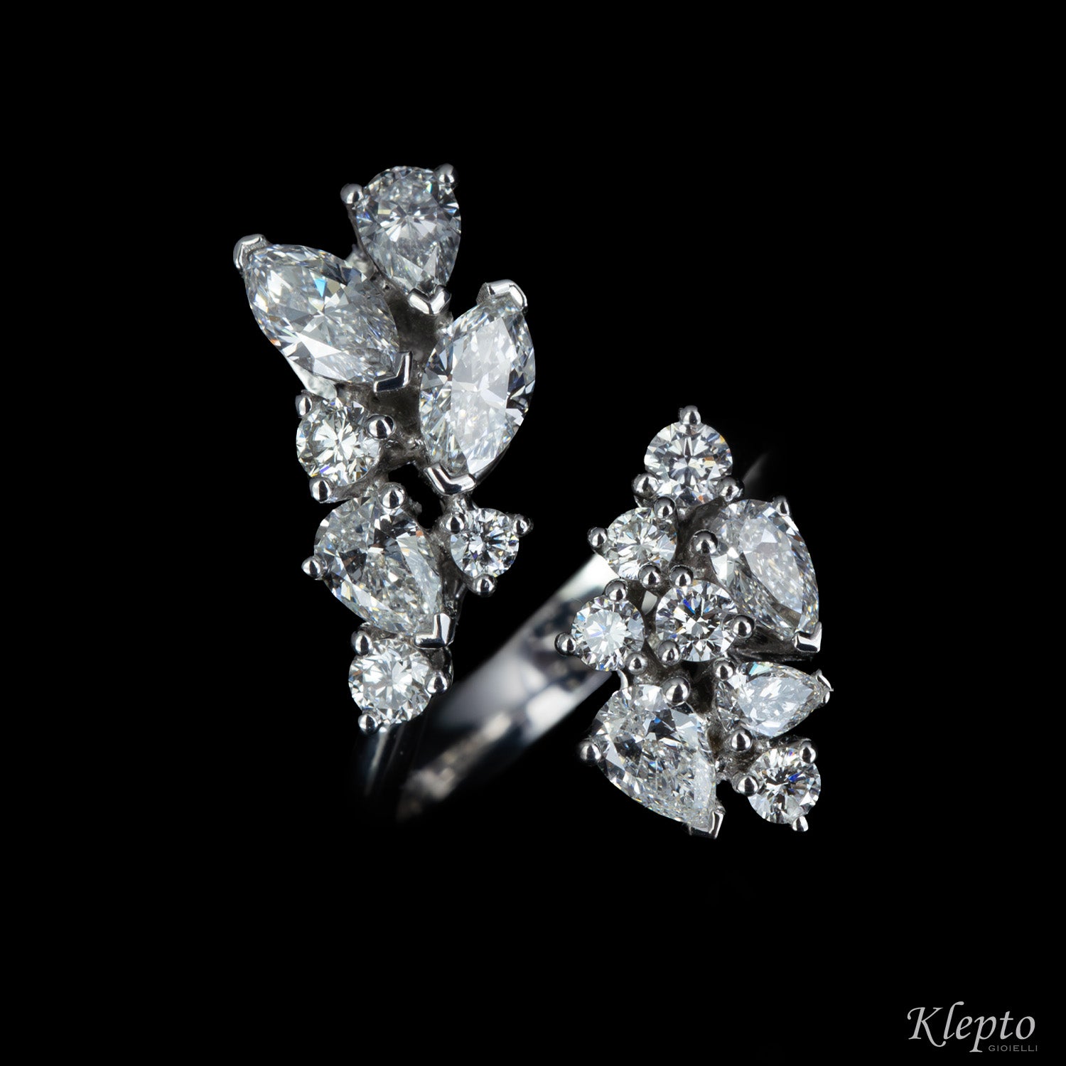 Anello classico by Klepto contrarié in oro bianco con Diamanti