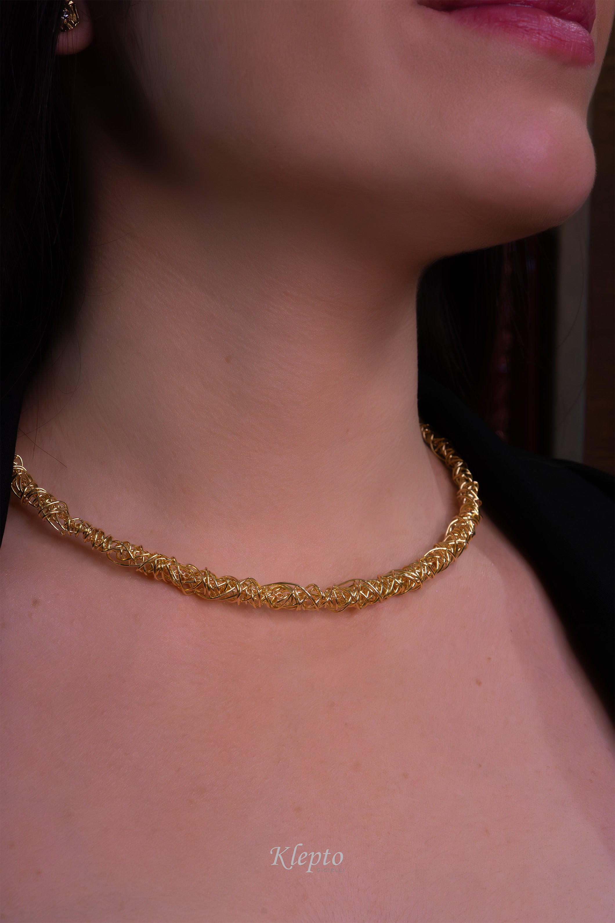 Collier in oro giallo a filo