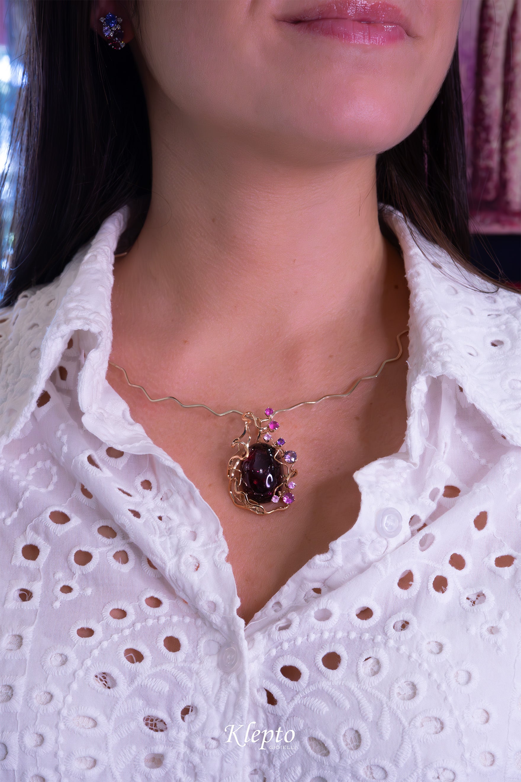 Collier in oro rosa e bianco naturale "Origini" con Tormalina cabochon e Zaffiri