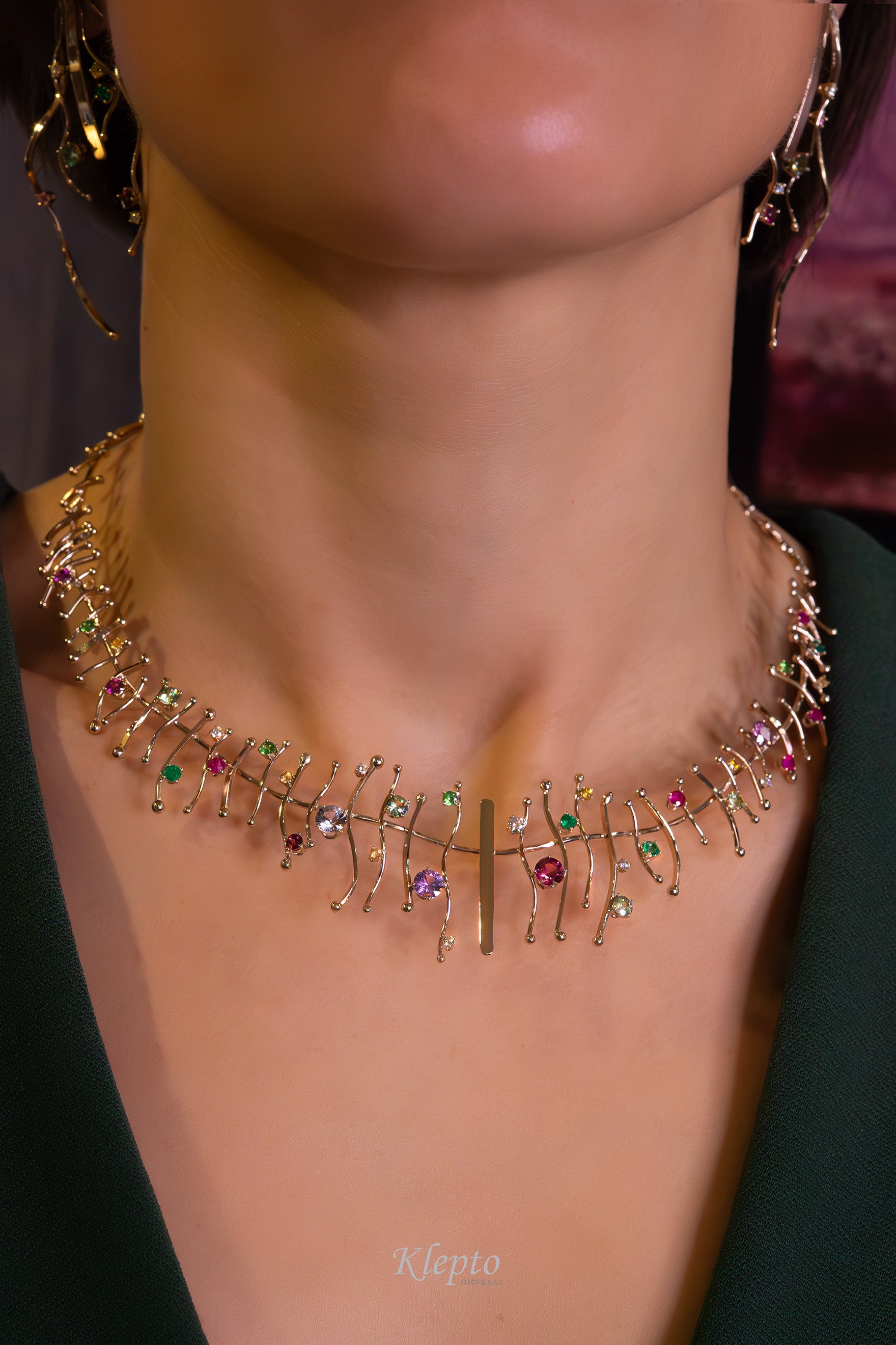 Collier in oro bianco naturale “Armonia” con pietre preziose