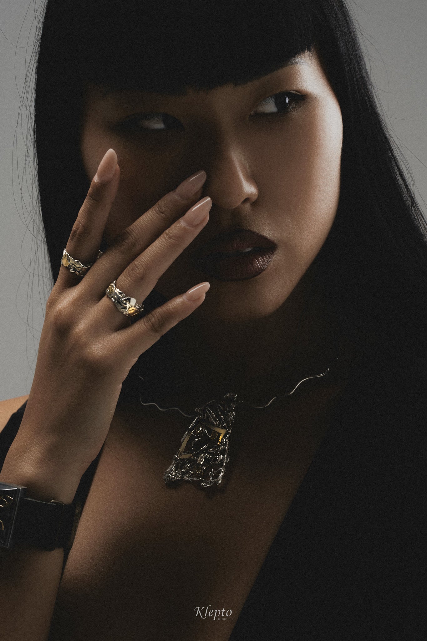 Anello in Argento Silnova® e oro giallo "Metamorfosi"