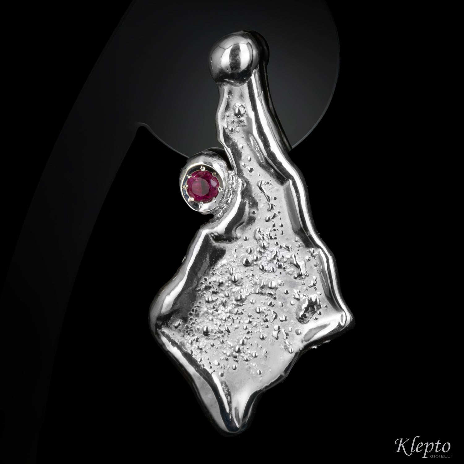 Orecchini in Argento Silnova® "Oasi" con Rubini