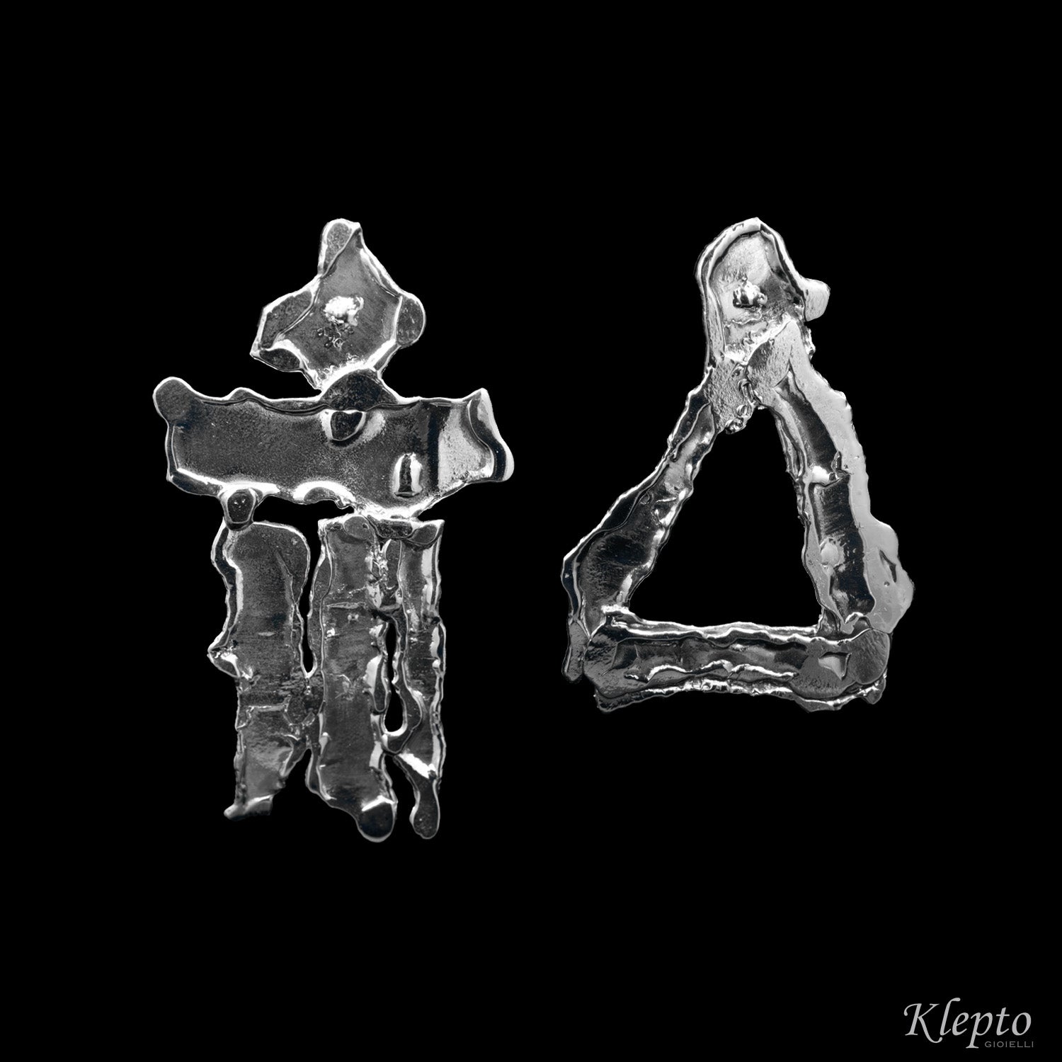 Orecchini in Argento Silnova® asimmetrici fusi a fiamma