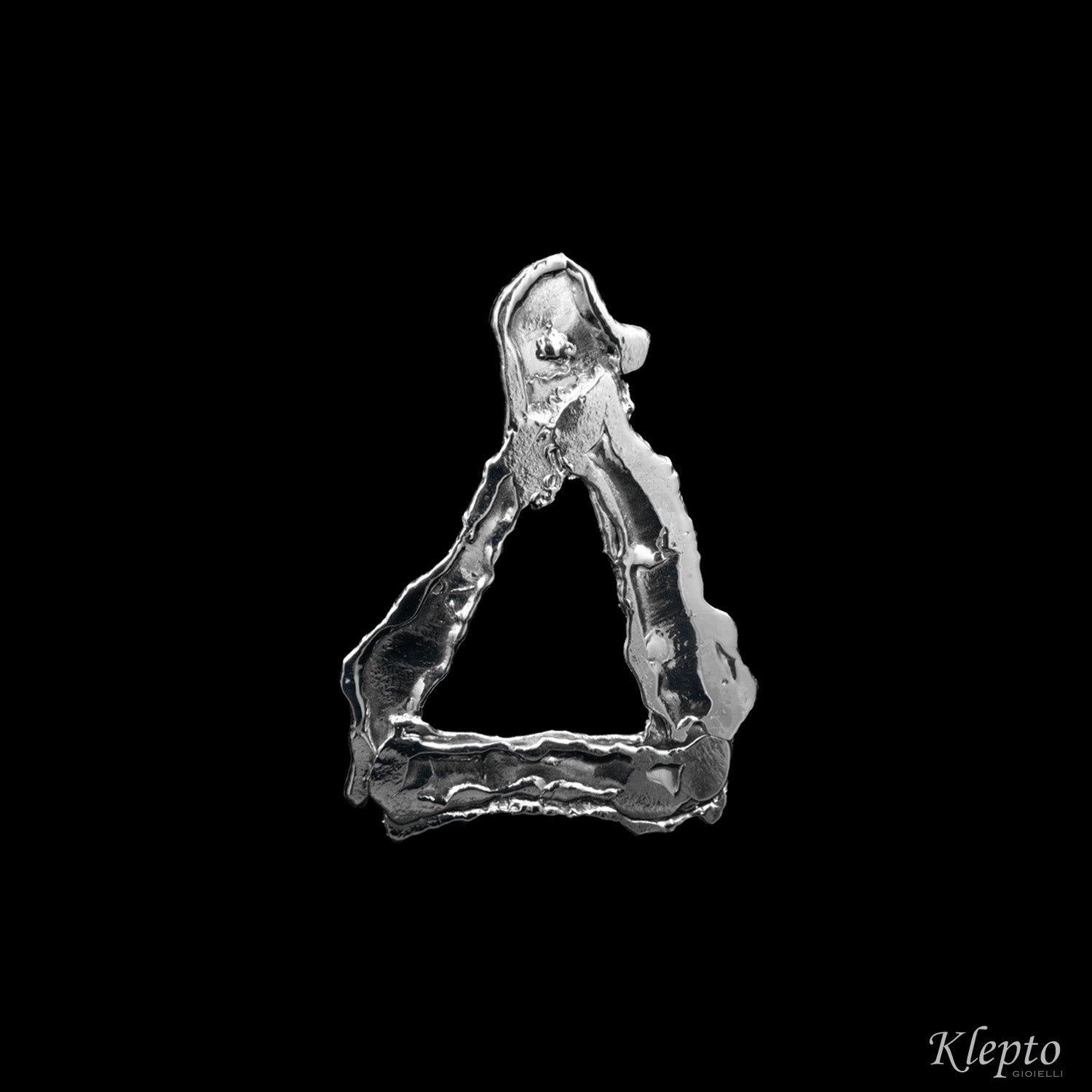 Orecchini in Argento Silnova® asimmetrici fusi a fiamma
