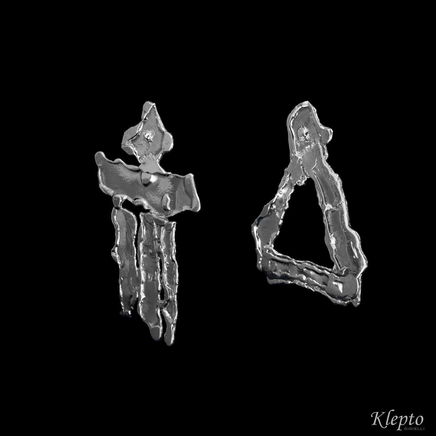 Orecchini in Argento Silnova® asimmetrici fusi a fiamma