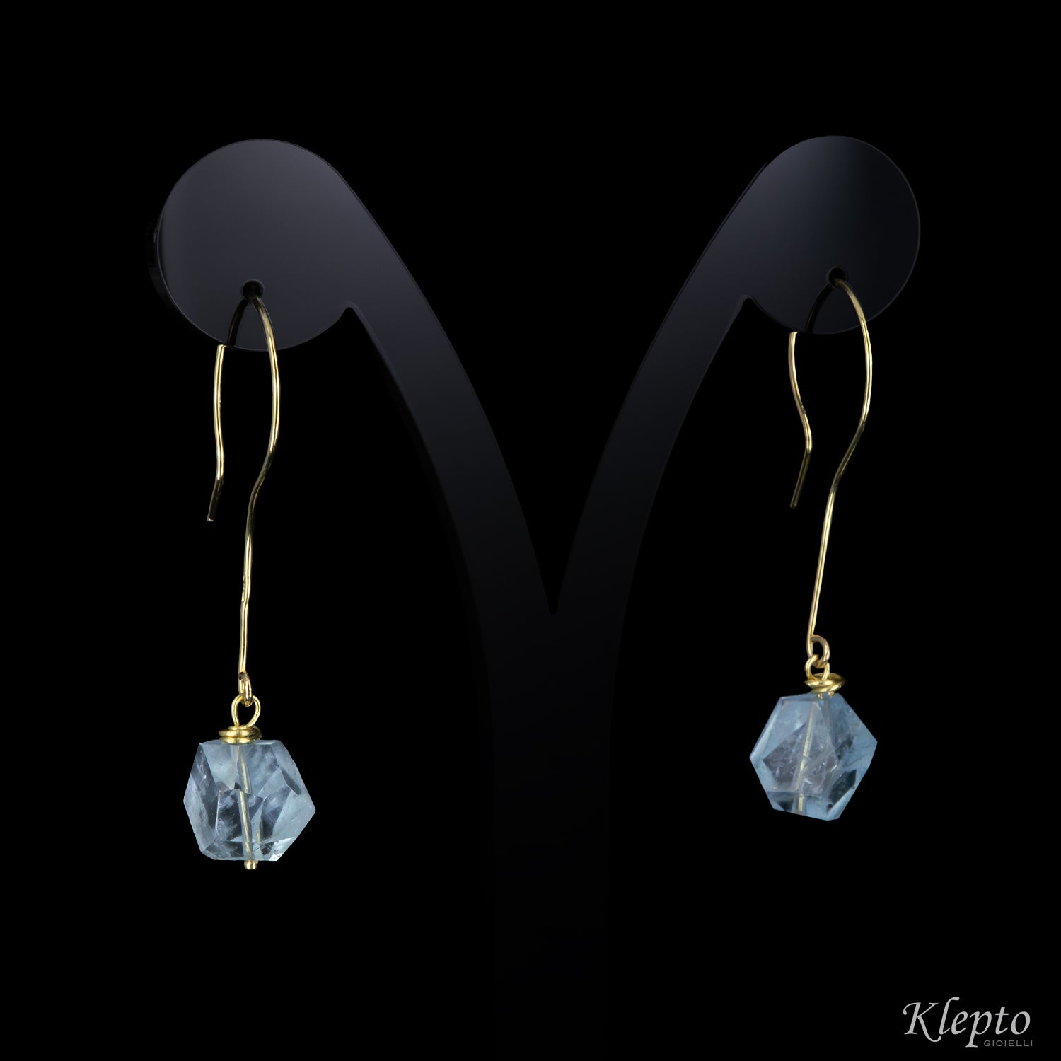 Orecchini in oro giallo con Acquamarine