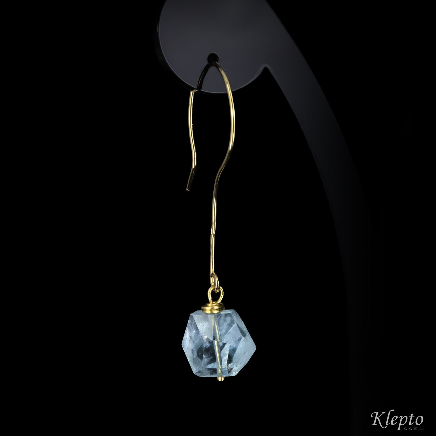 Orecchini in oro giallo con Acquamarine