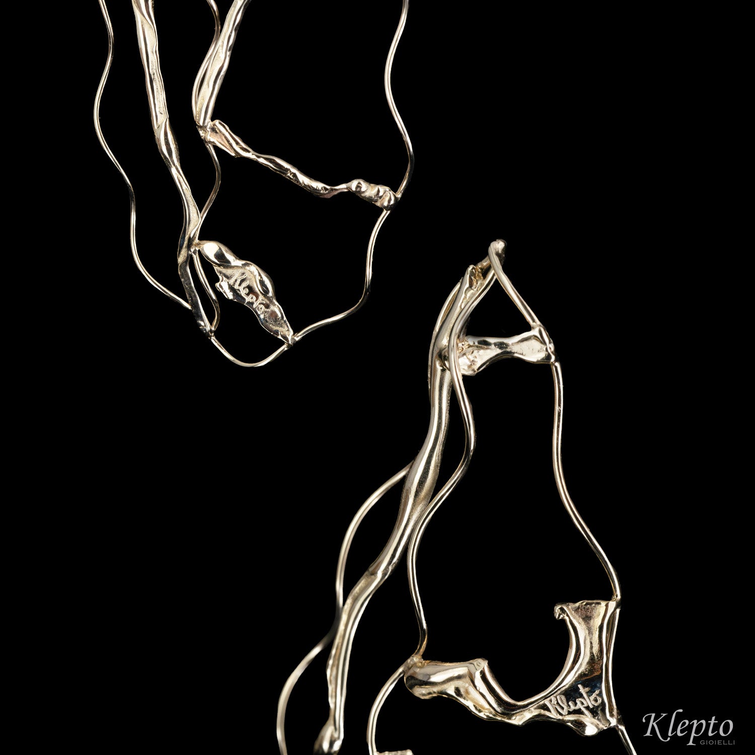 Orecchini in oro bianco naturale