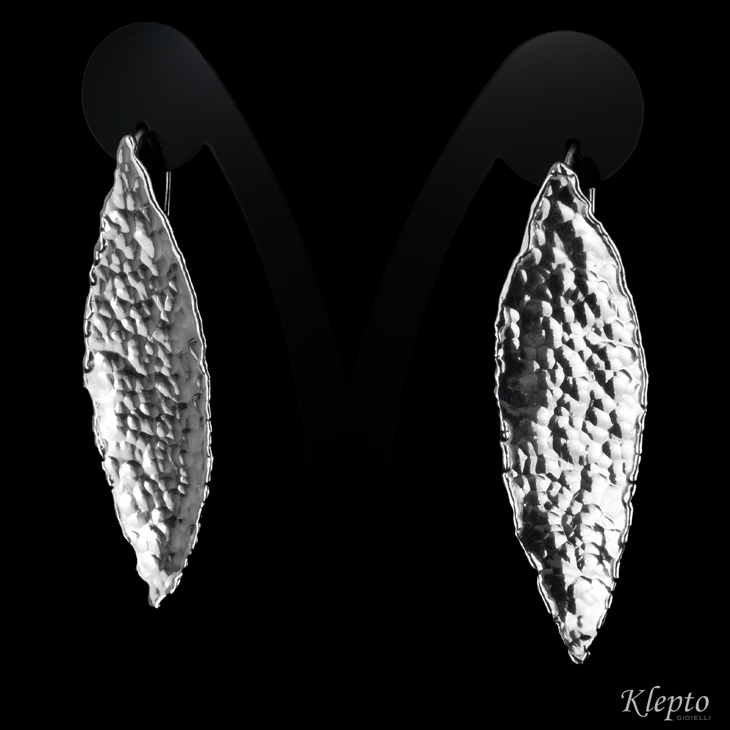 Orecchini in Argento Silnova® martellati