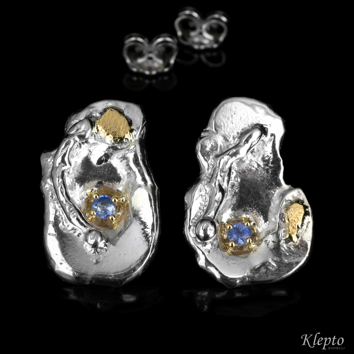 Orecchini in Argento Silnova® con Zaffiri azzurri e dettagli in oro giallo