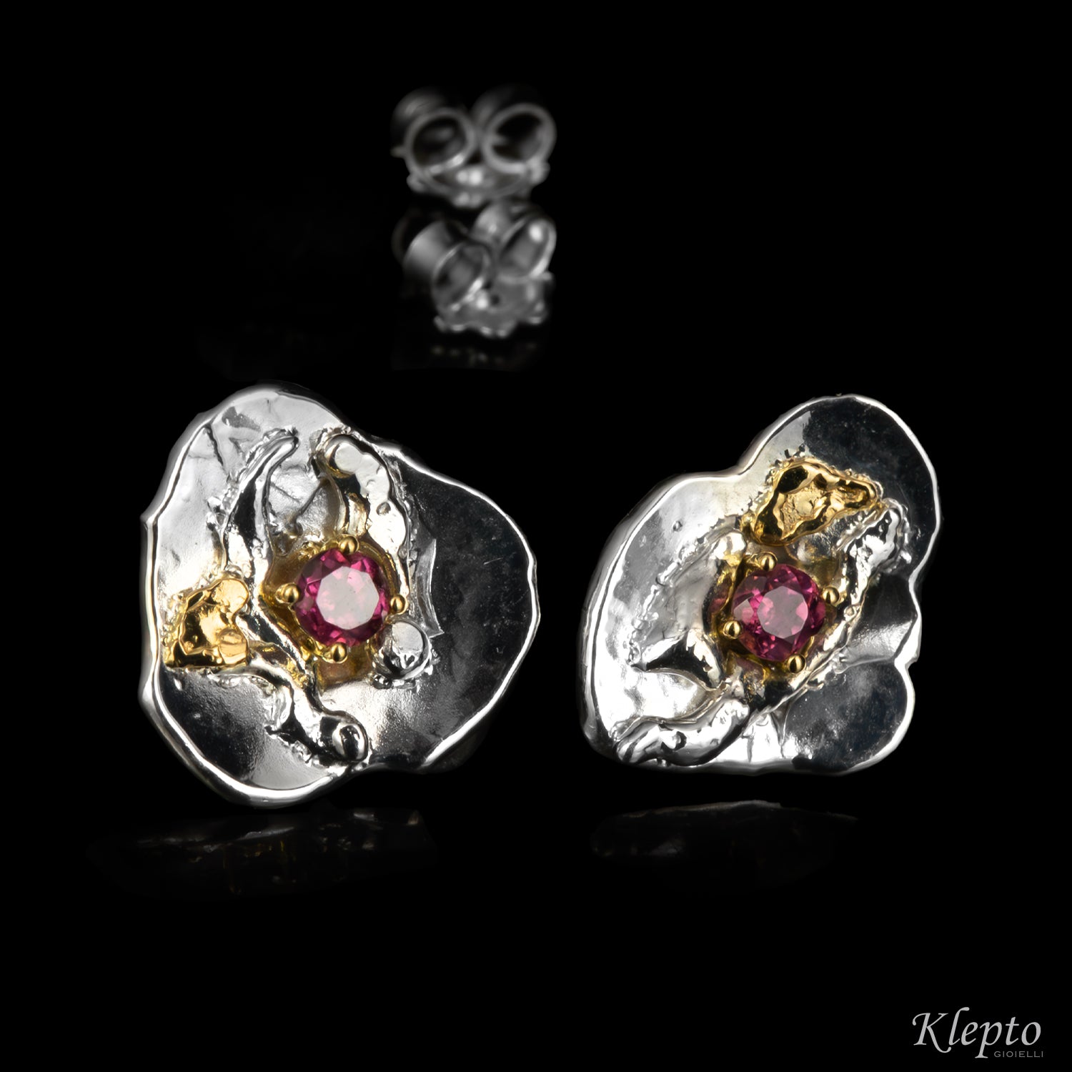 Orecchini in Argento Silnova® con Rodoliti e dettagli in oro giallo