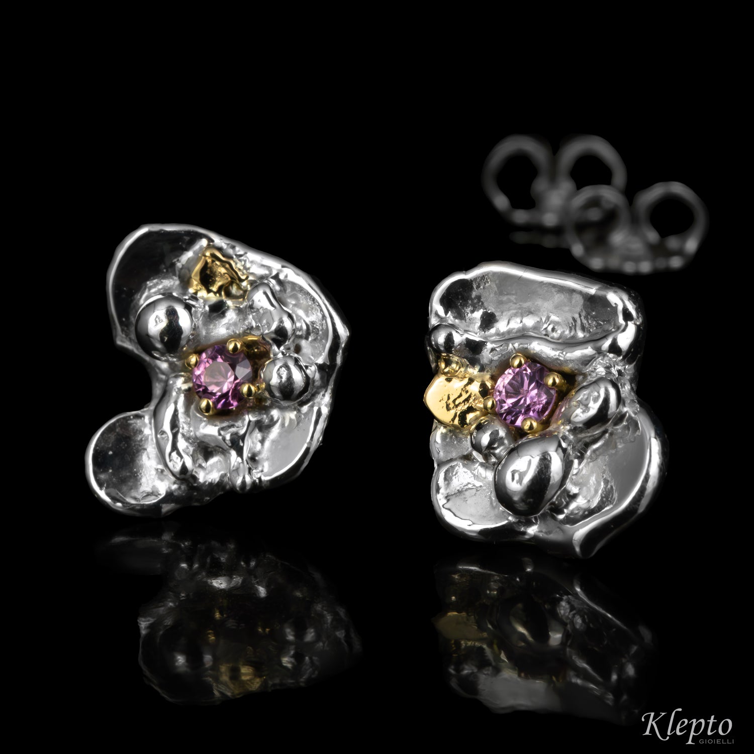 Orecchini in Argento Silnova® con Zaffiri rosa e dettagli in oro giallo