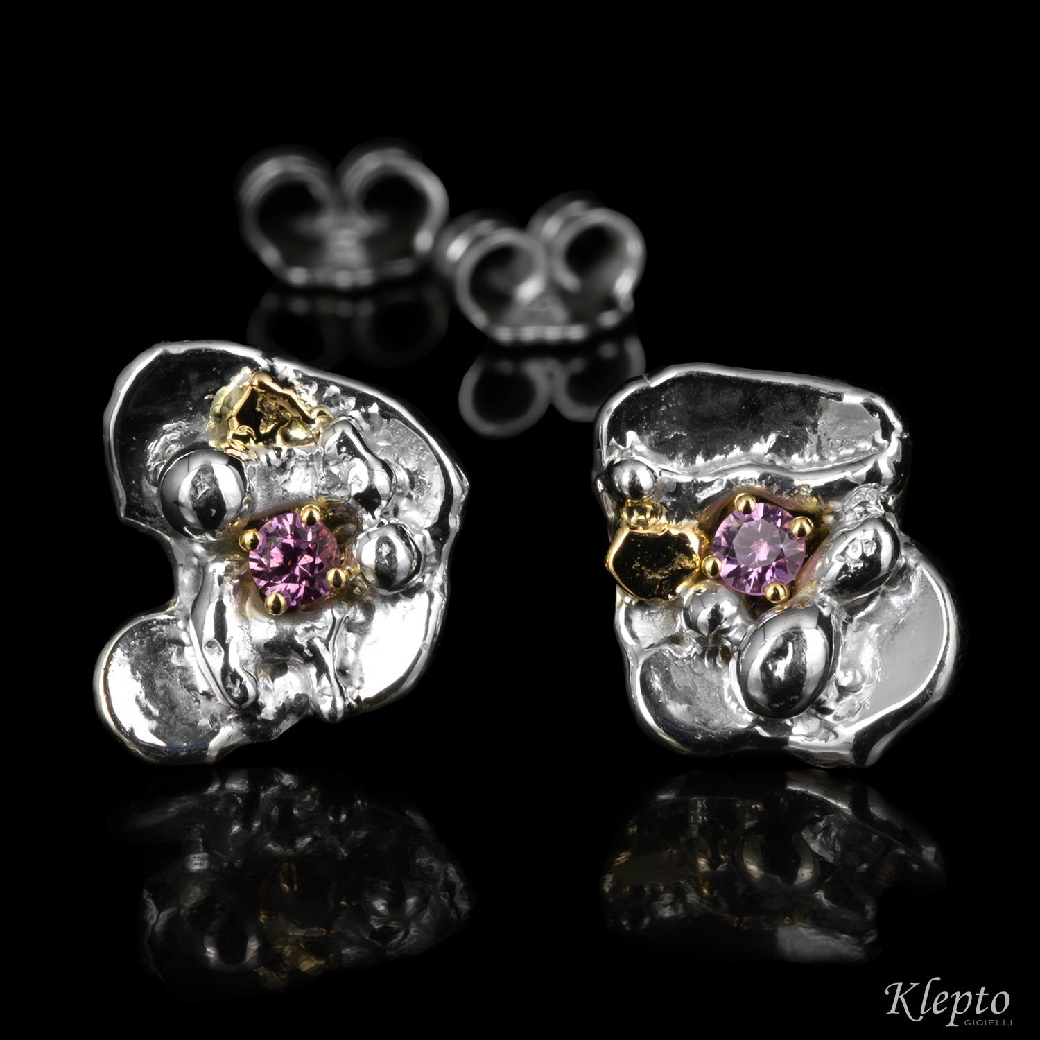 Orecchini in Argento Silnova® con Zaffiri rosa e dettagli in oro giallo