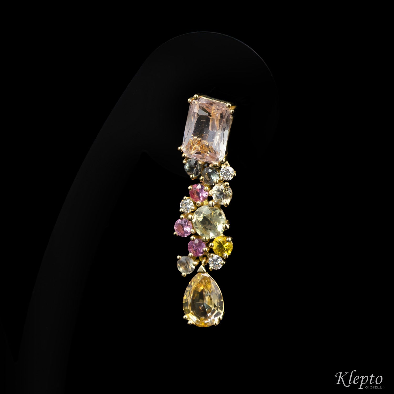 Orecchini in oro giallo con Zaffiri e Diamanti