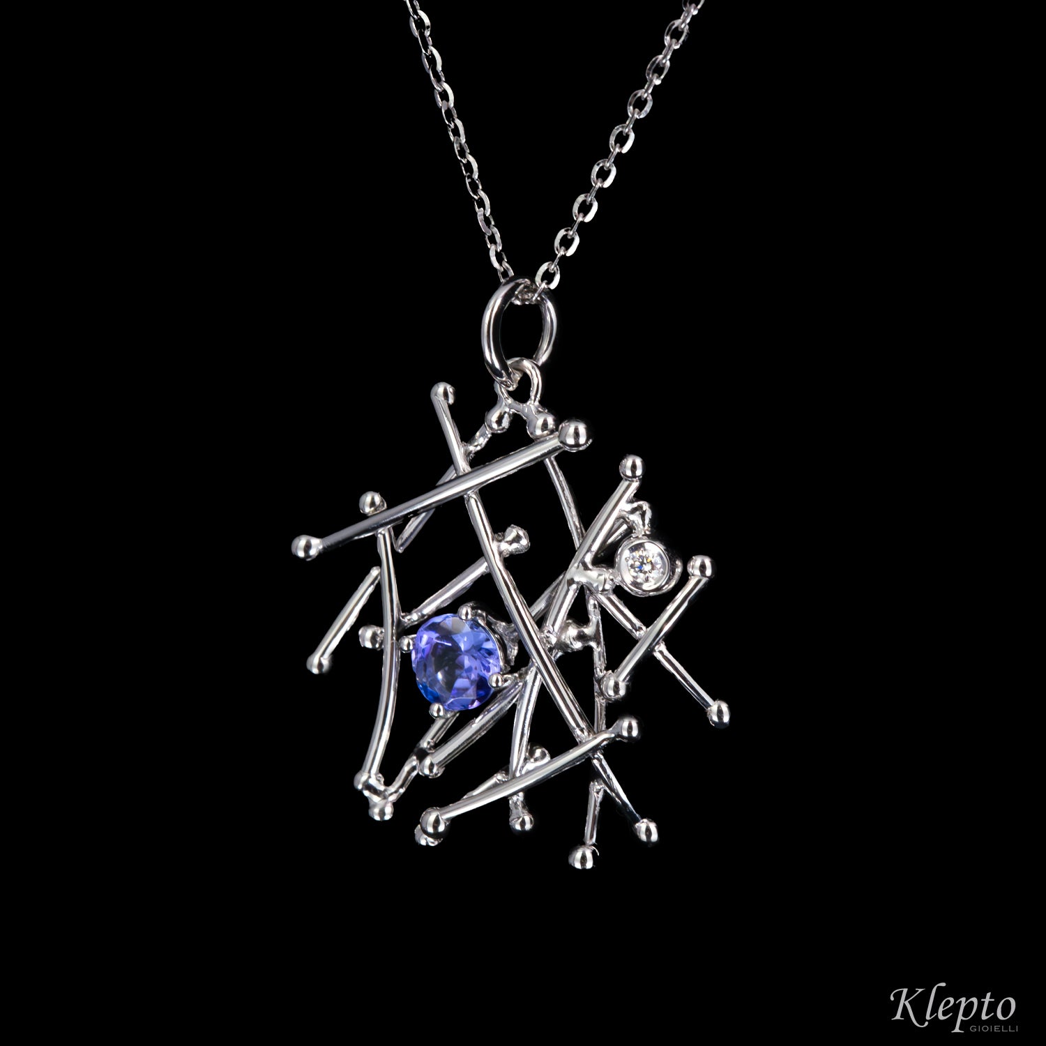 Pendente in oro bianco "IntriKo" con Tanzanite e Diamante