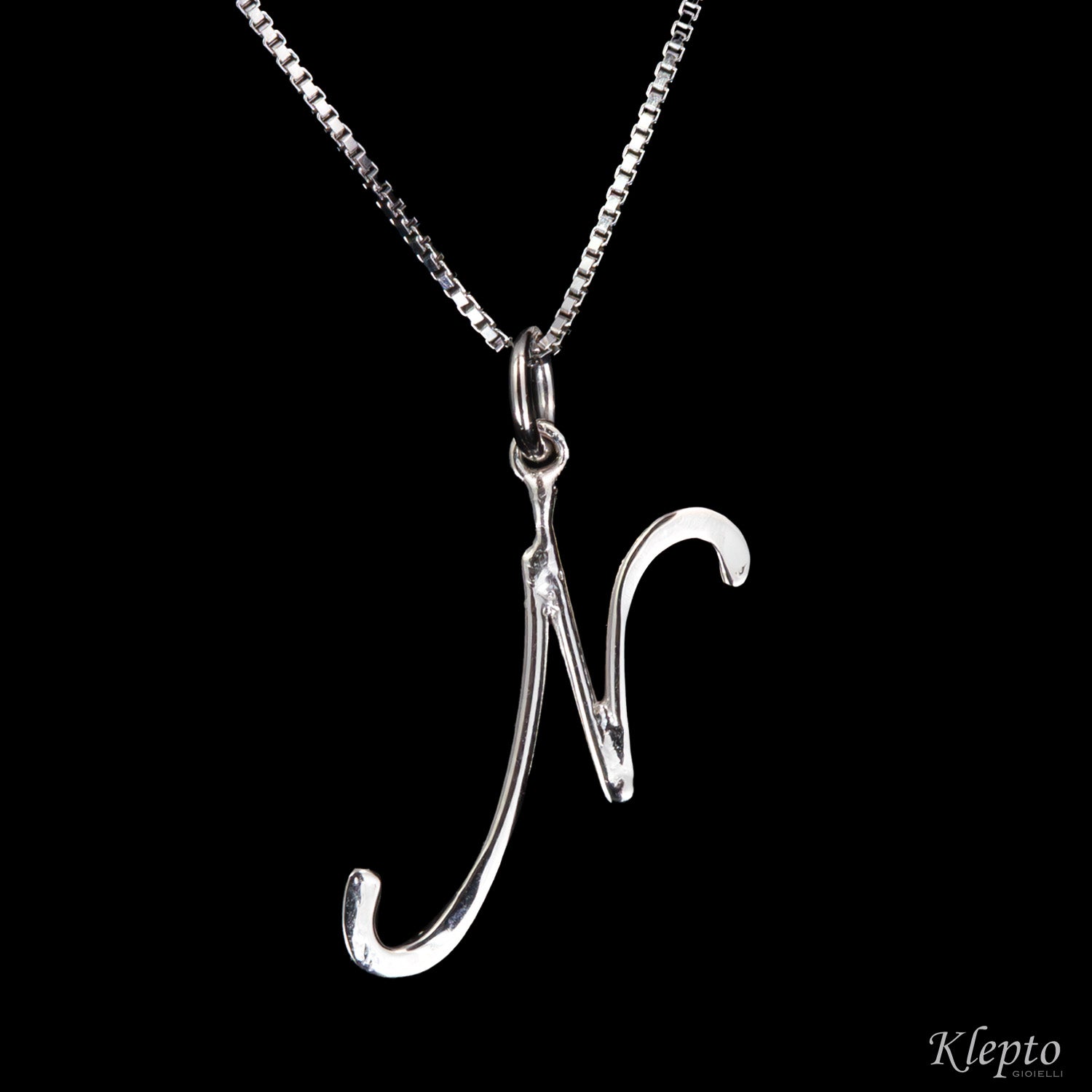 Pendente in oro Lettera