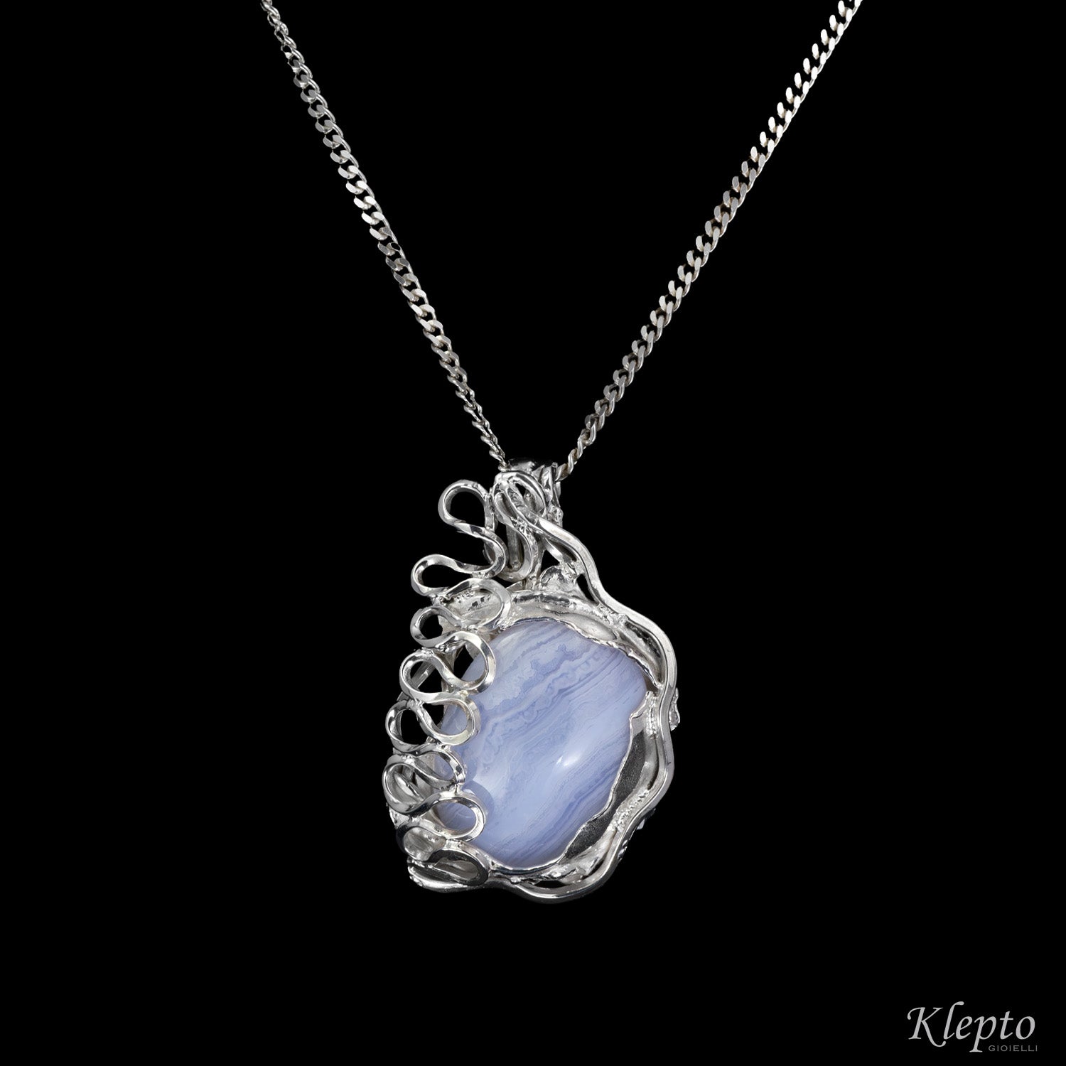Pendente in Argento Silnova® con Calcedonio