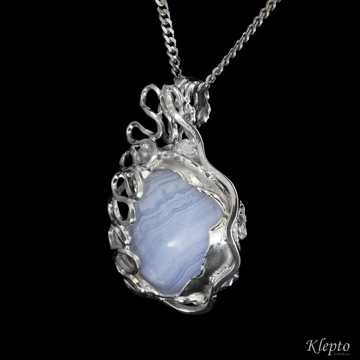 Pendente in Argento Silnova® con Calcedonio