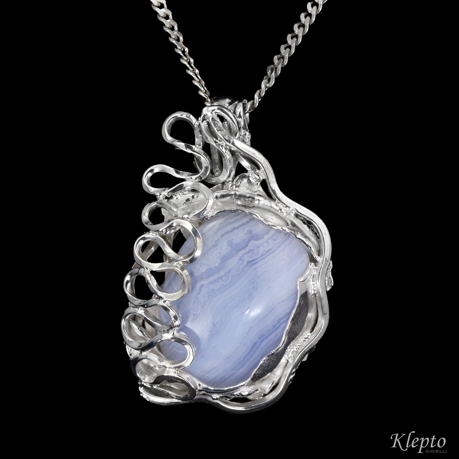 Pendente in Argento Silnova® con Calcedonio