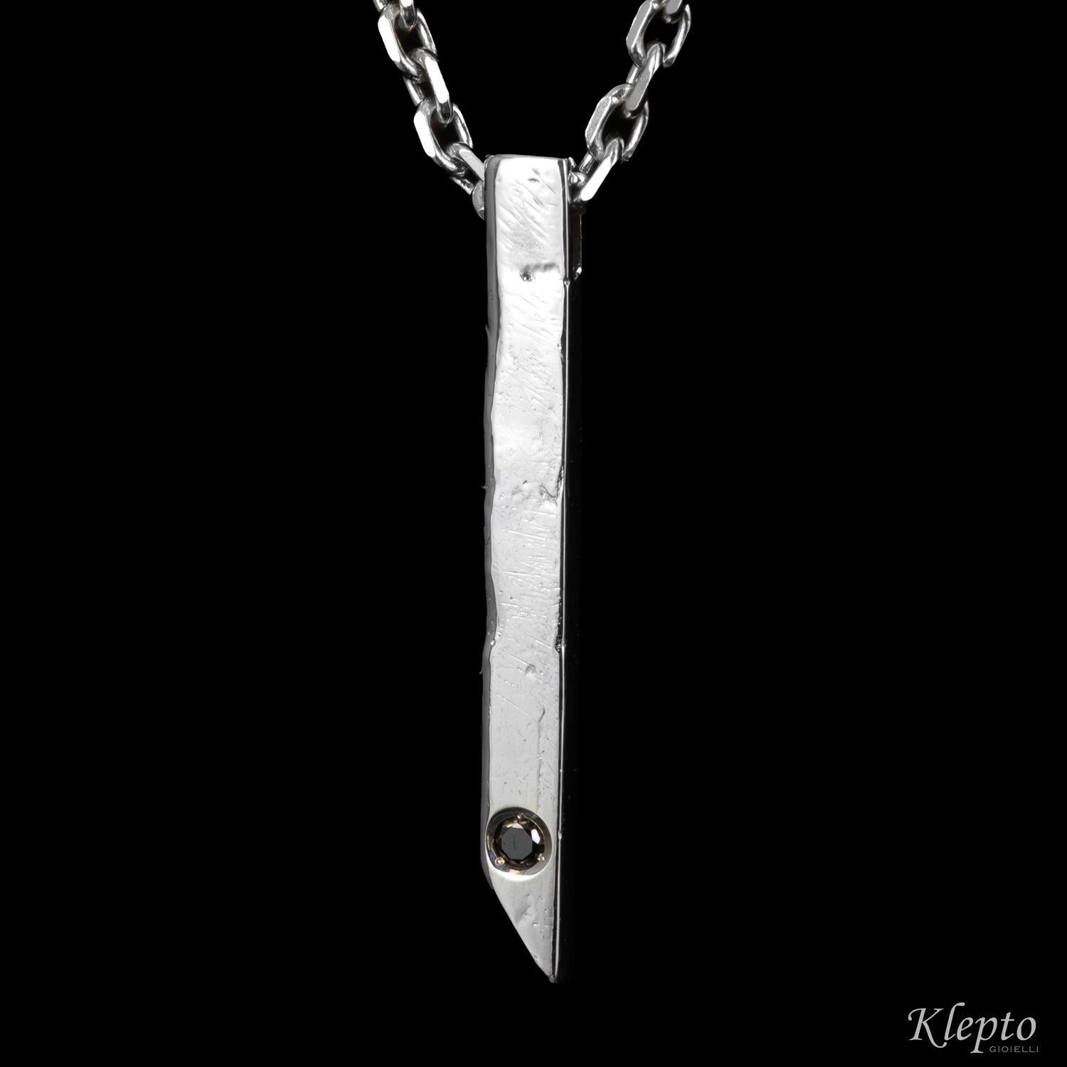 Pendente in Argento Silnova® con Diamante nero